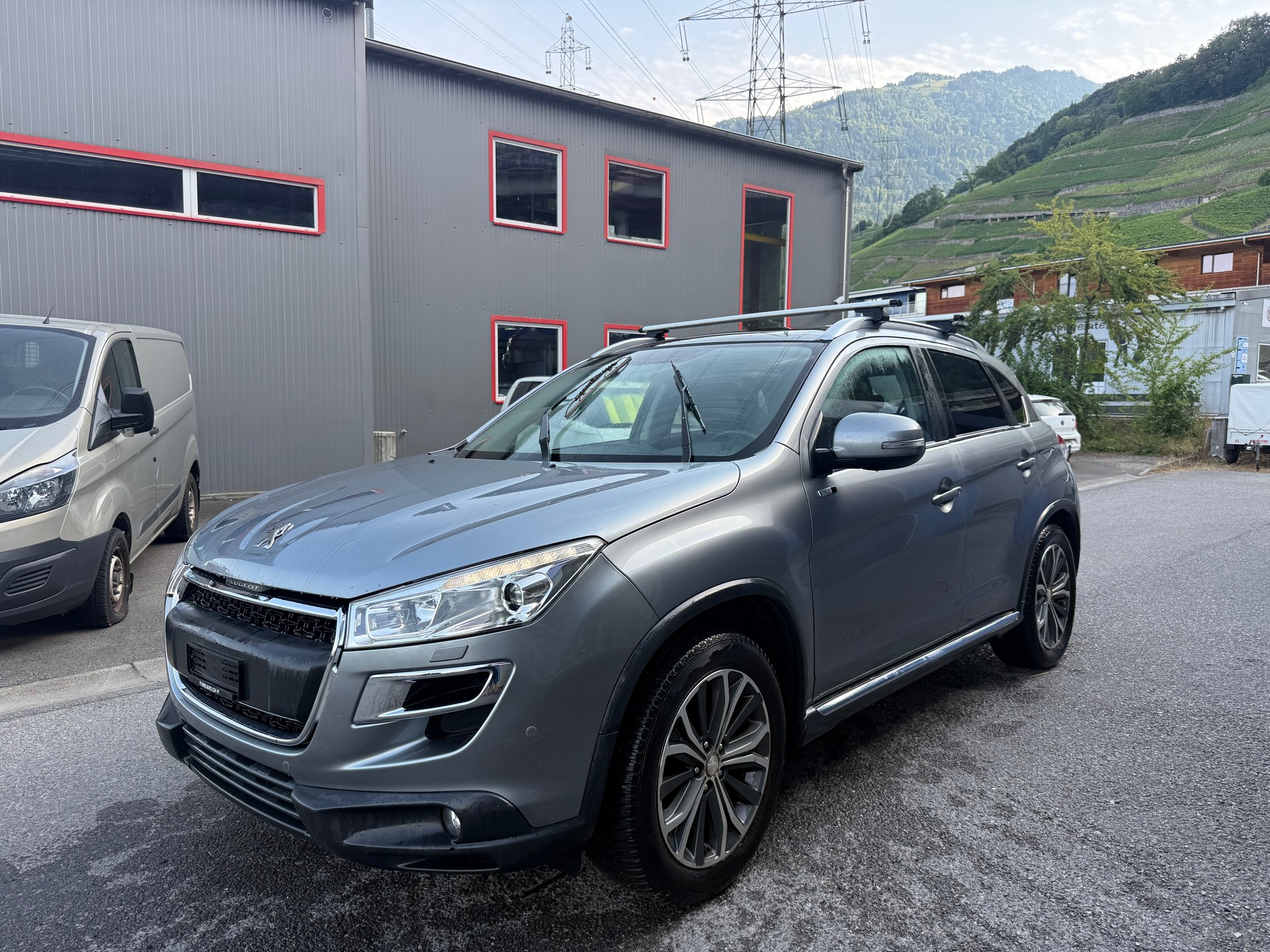 PEUGEOT 4008 1.6 HDi Allure 4WD-image-0