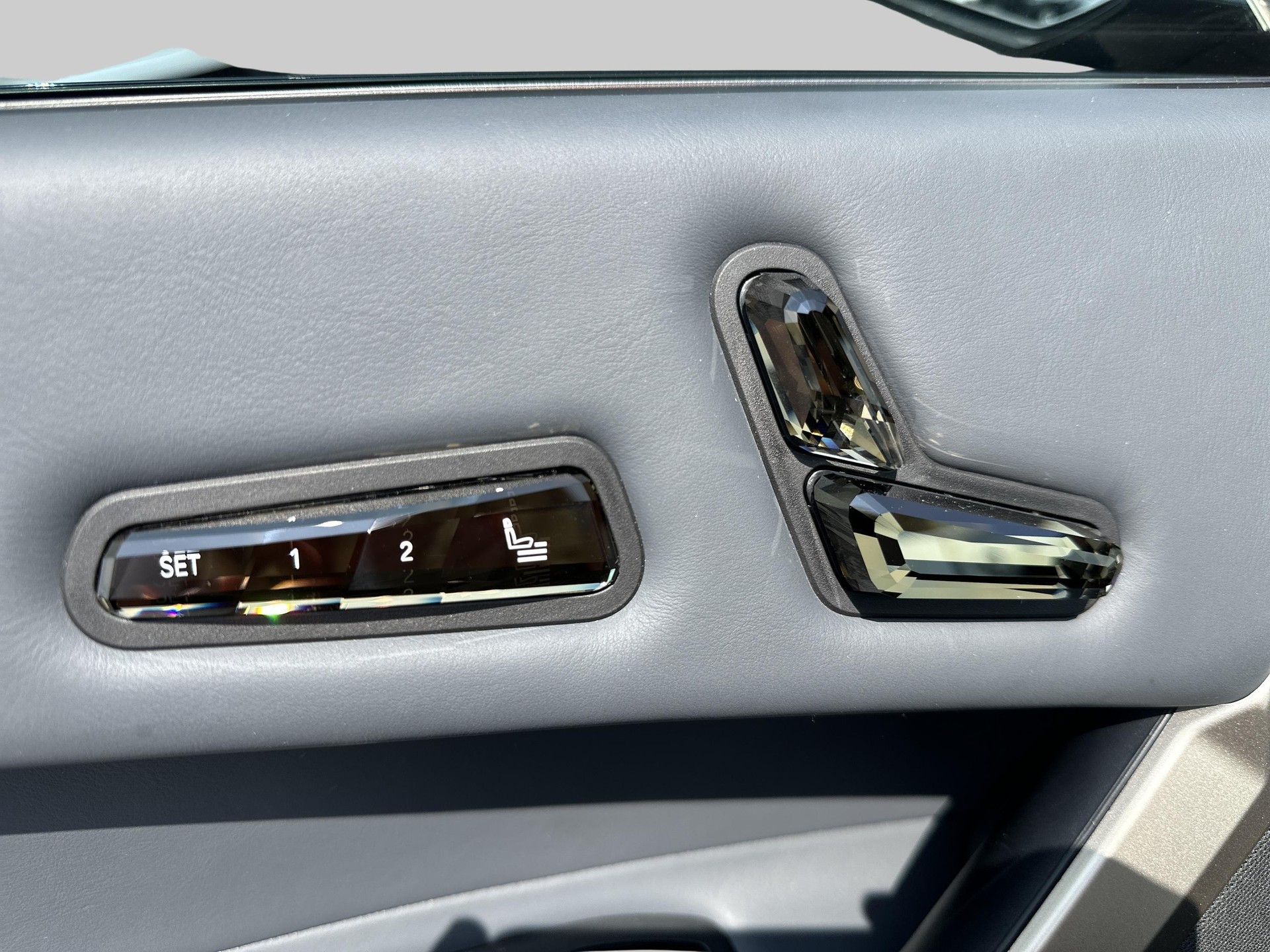 BMW iX M60-image-19