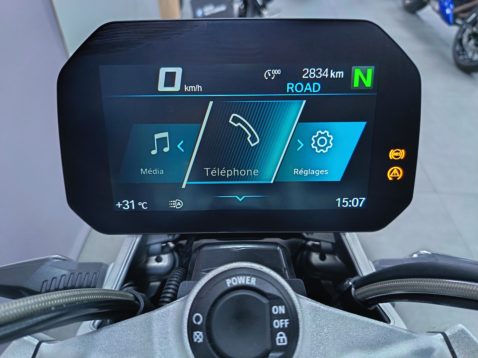 BMW R 1250 R Triple Black GARANTIE CONSTRUCTEUR 10/2027-image-12
