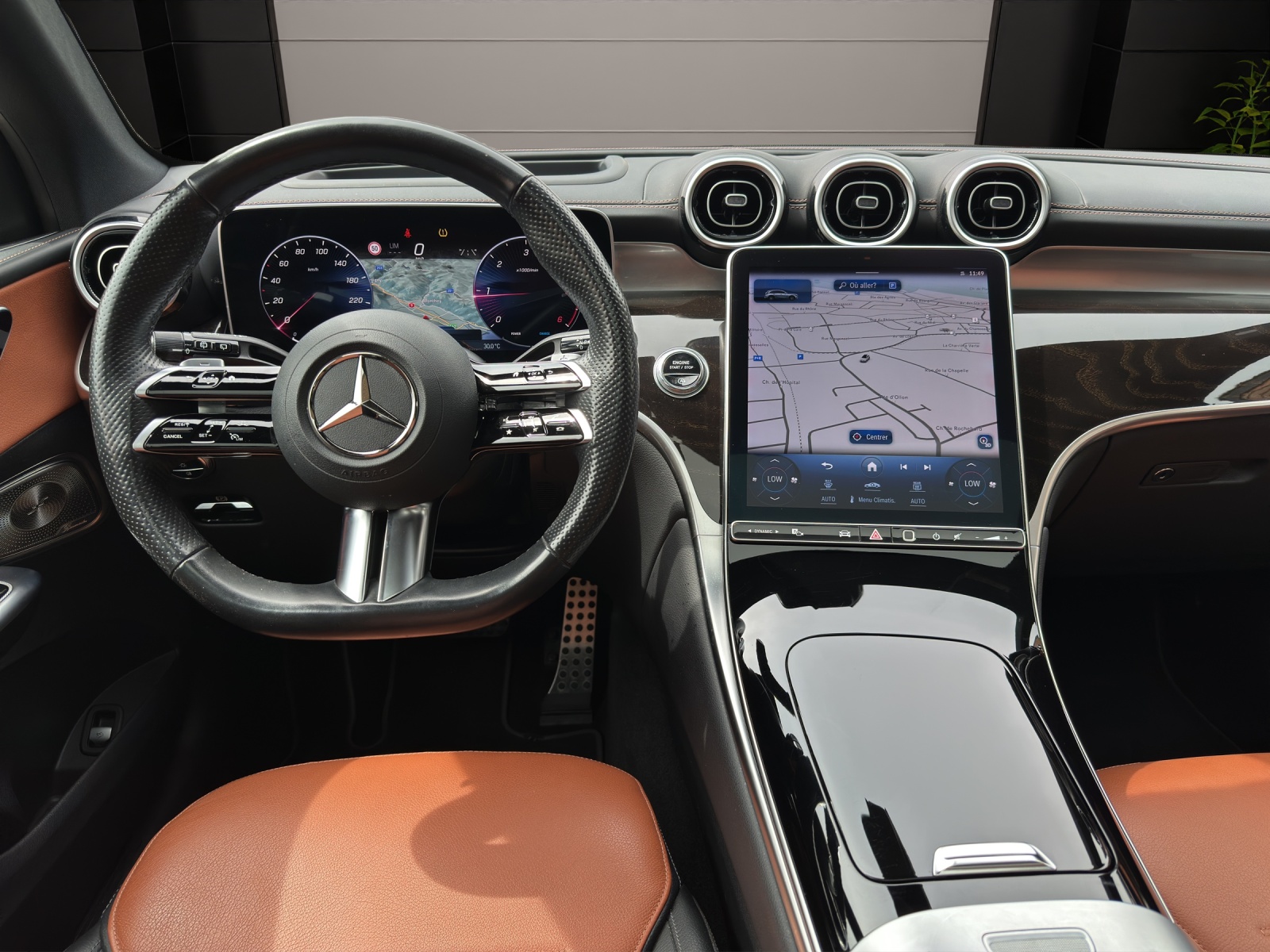 MERCEDES-BENZ GLC 300 d 4M AMG Line-image-8