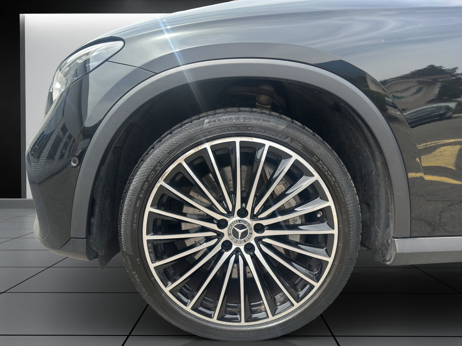 MERCEDES-BENZ GLC 300 d 4M AMG Line-image-5