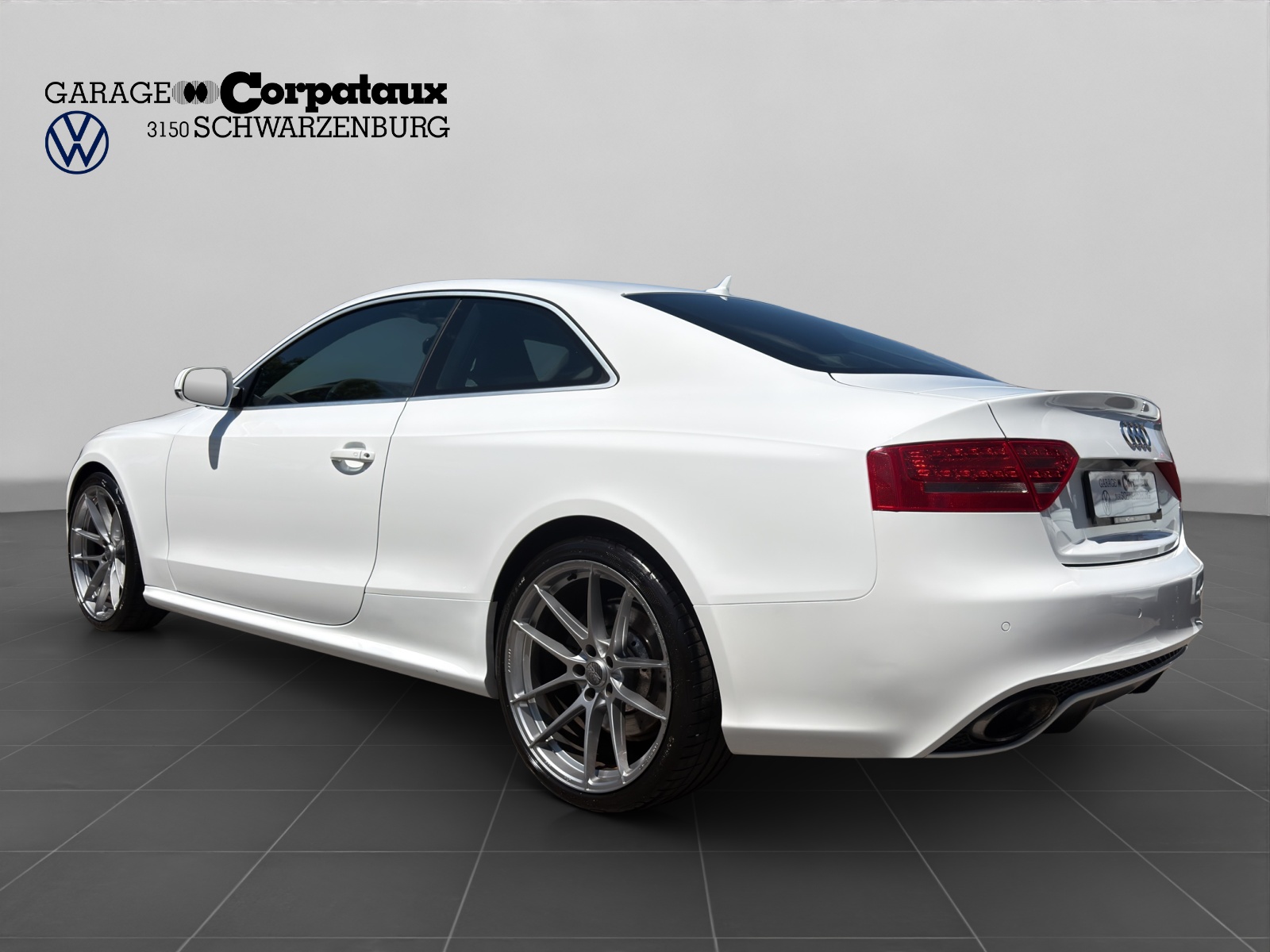 AUDI RS5 Coupé 4.2 FSI quattro S-tronic-image-3