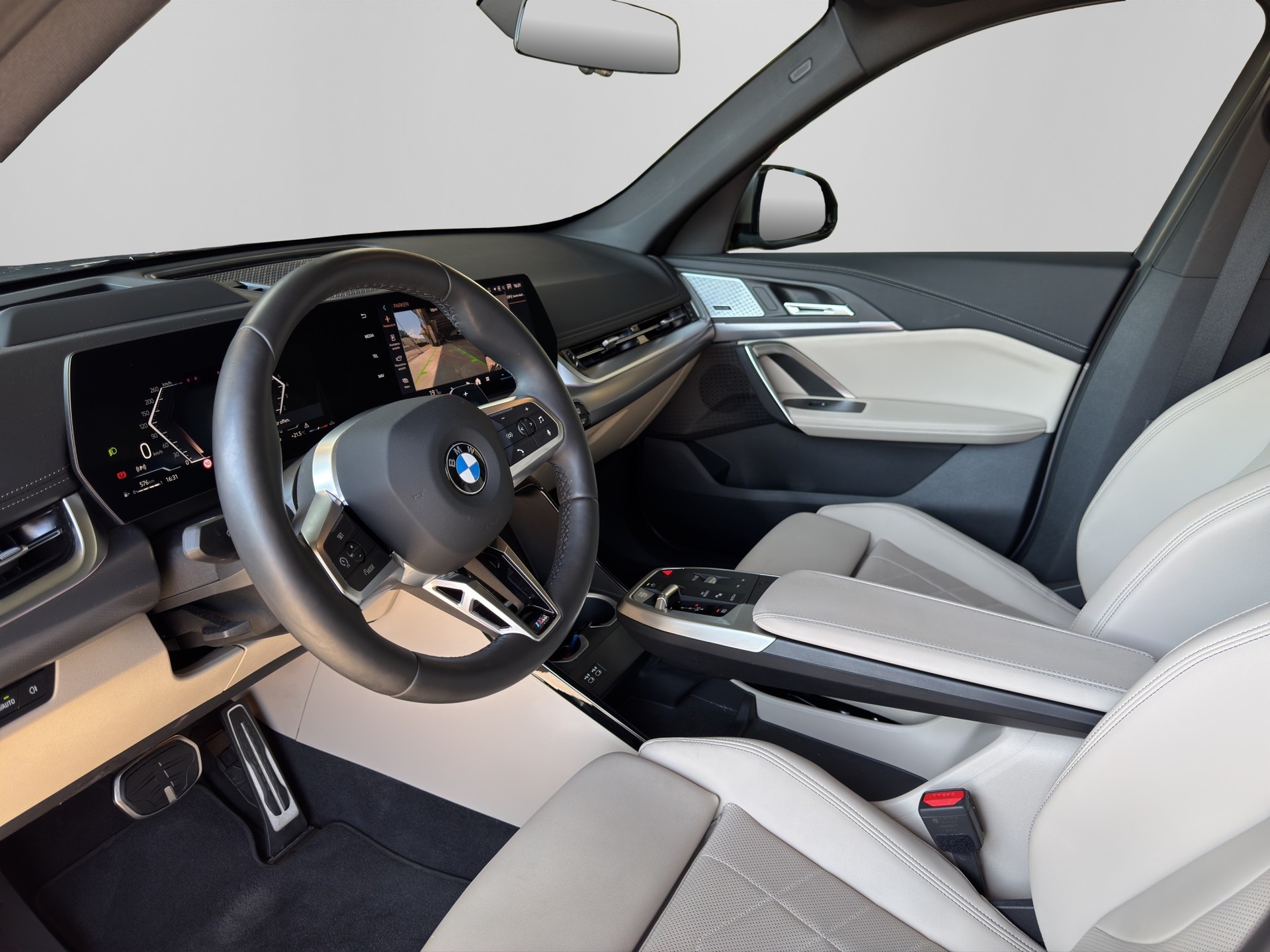 BMW X1 23i xDrive M Sport-image-9