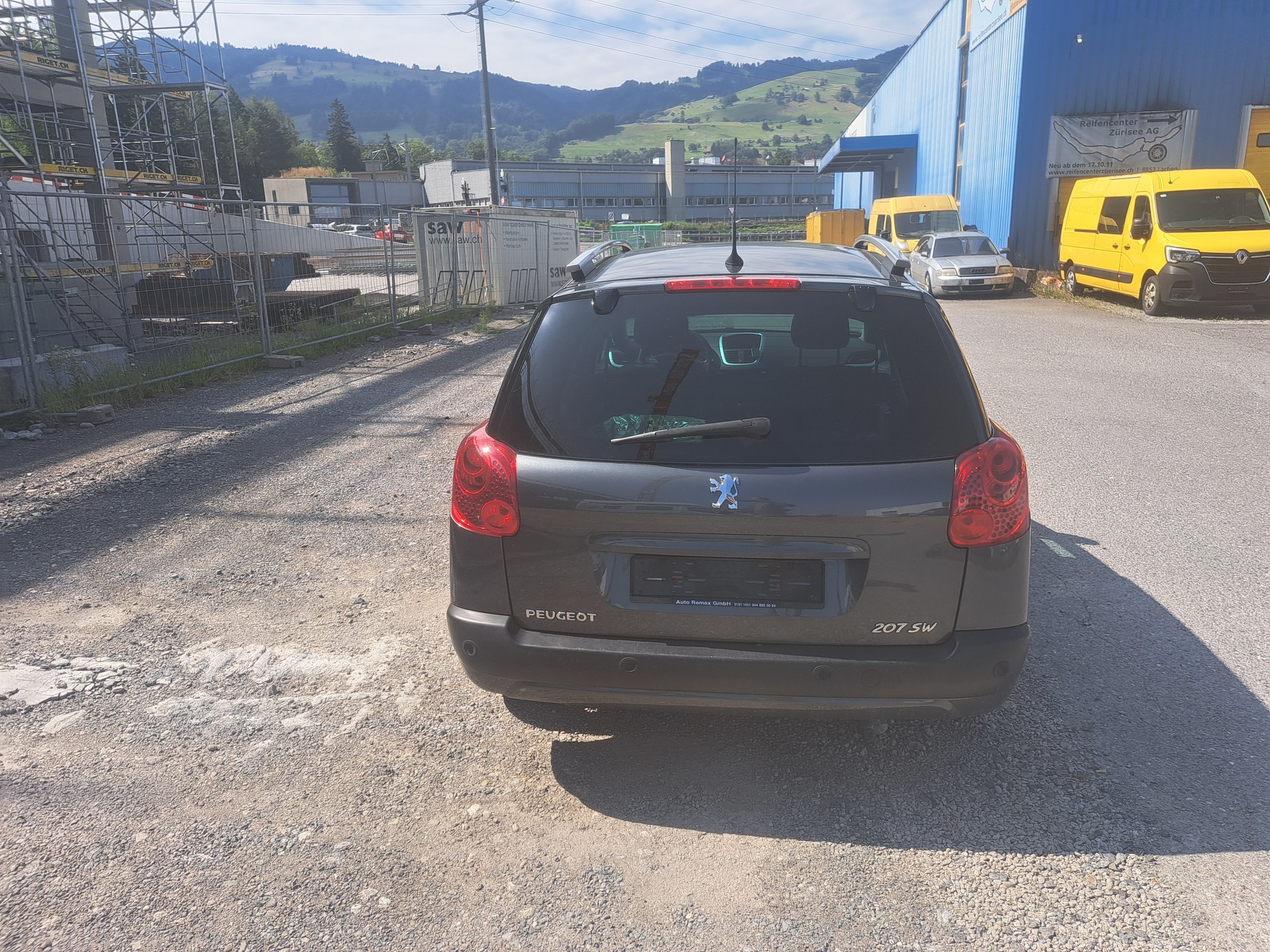PEUGEOT 207 SW 1.6 16V Trendy Clim-image-5
