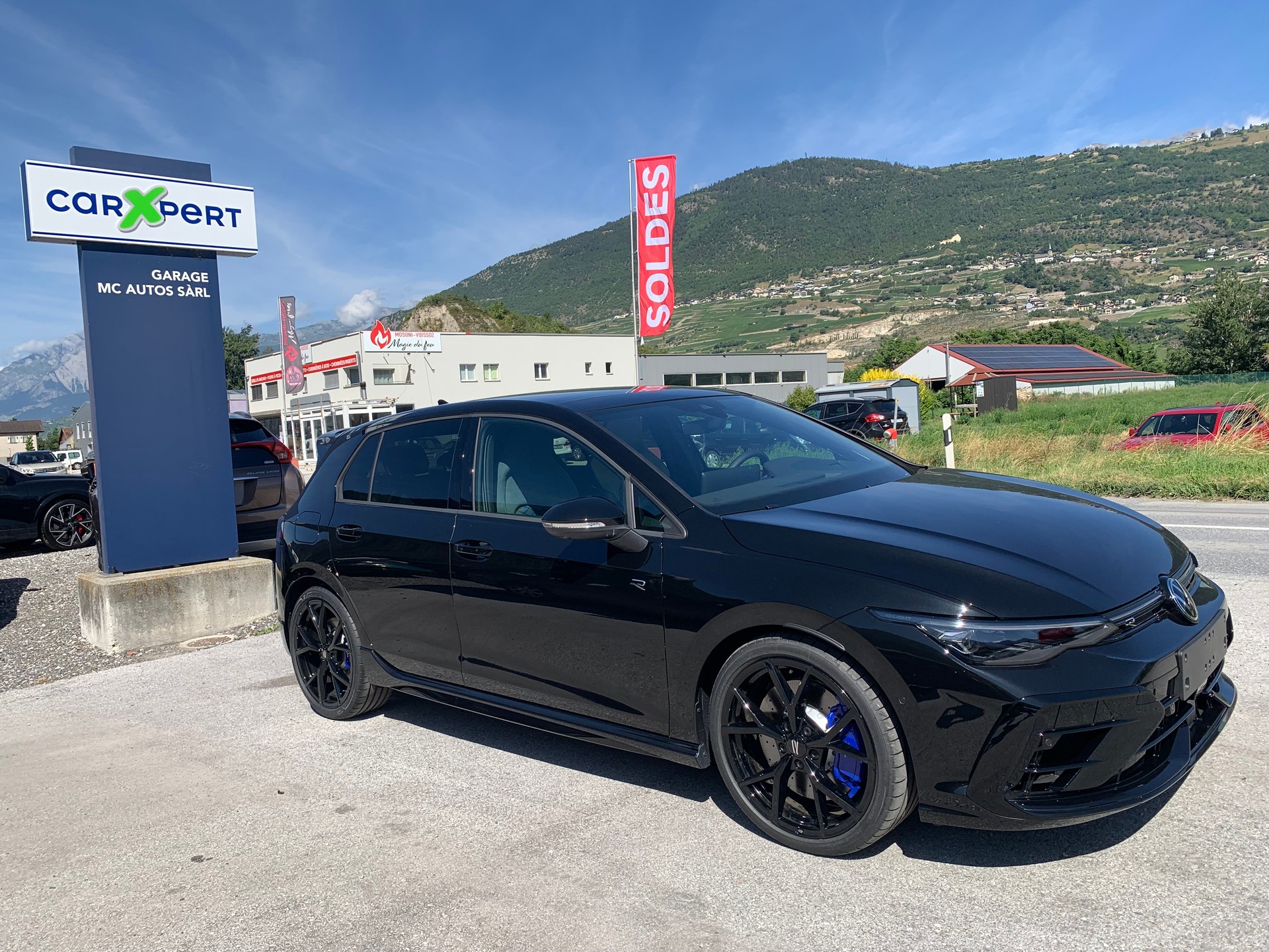 VW Golf 2.0 TSI R DSG 4 Motion-image-2
