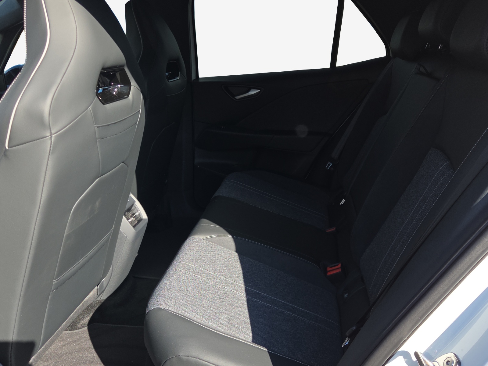 VW ID.3 Neo 58 kWh 190 PS Style-image-8