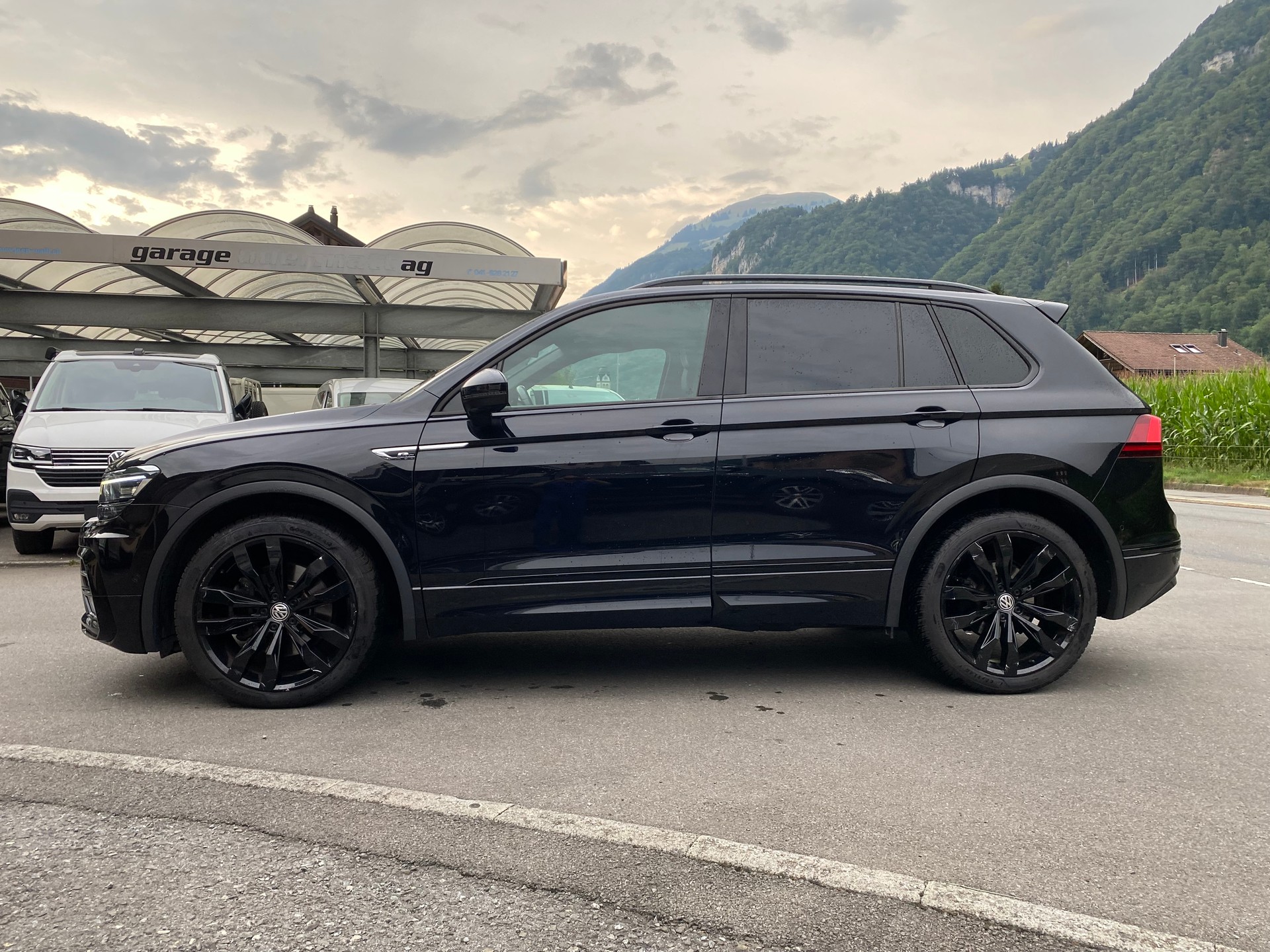 VW Tiguan 2.0 TDI SCR Highline 4Motion DSG-image-0