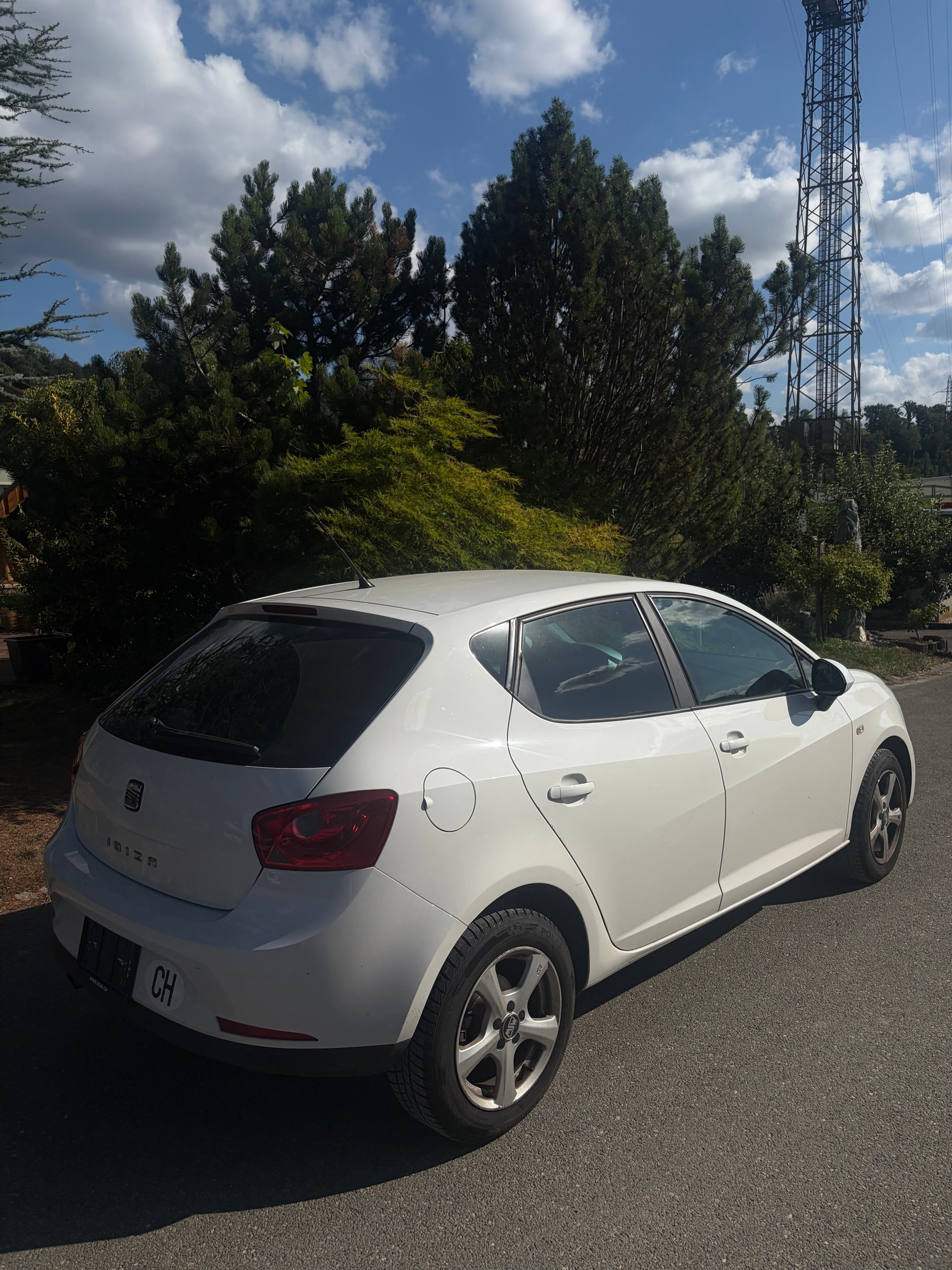 SEAT Ibiza 1.6 Stylance-image-3