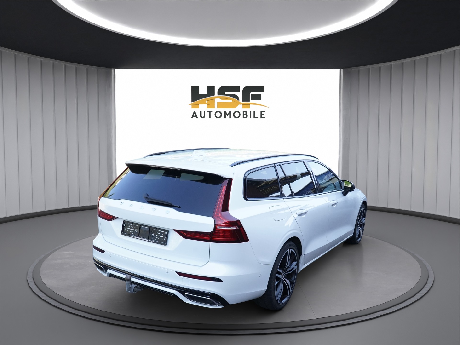 VOLVO V60 T6 eAWD Twin Engine R-Design Geartronic *CH Fahrzeug & AHK*-image-2