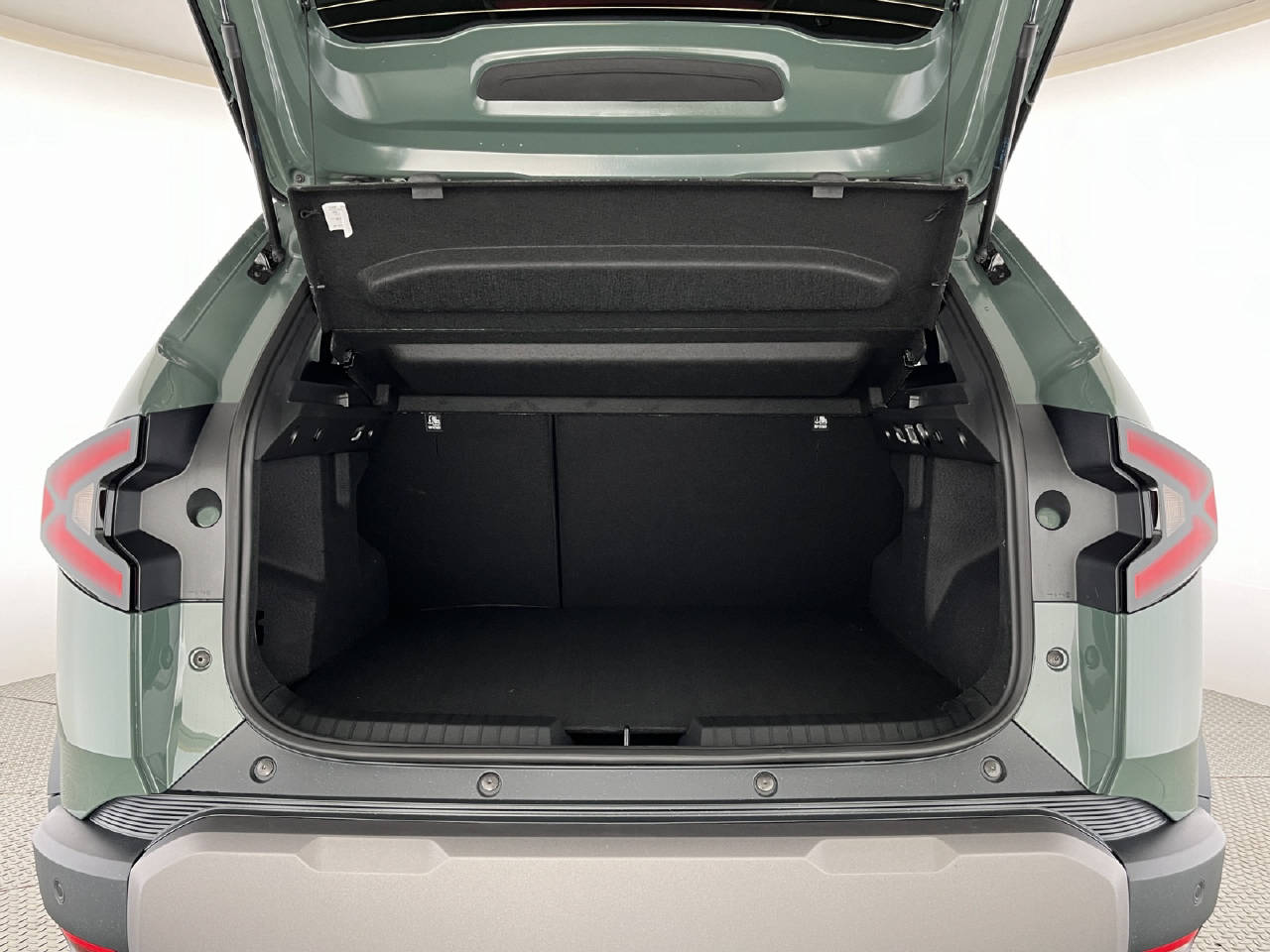 DACIA Duster 1.2 Hybrid Extreme 4WD-image-17