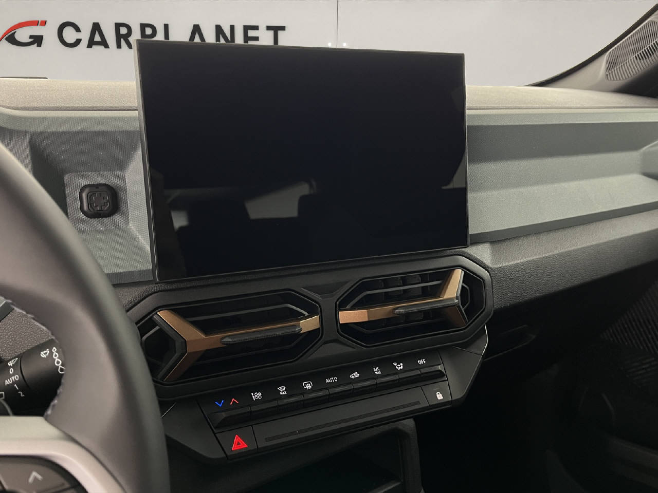 DACIA Duster 1.2 Hybrid Extreme 4WD-image-11