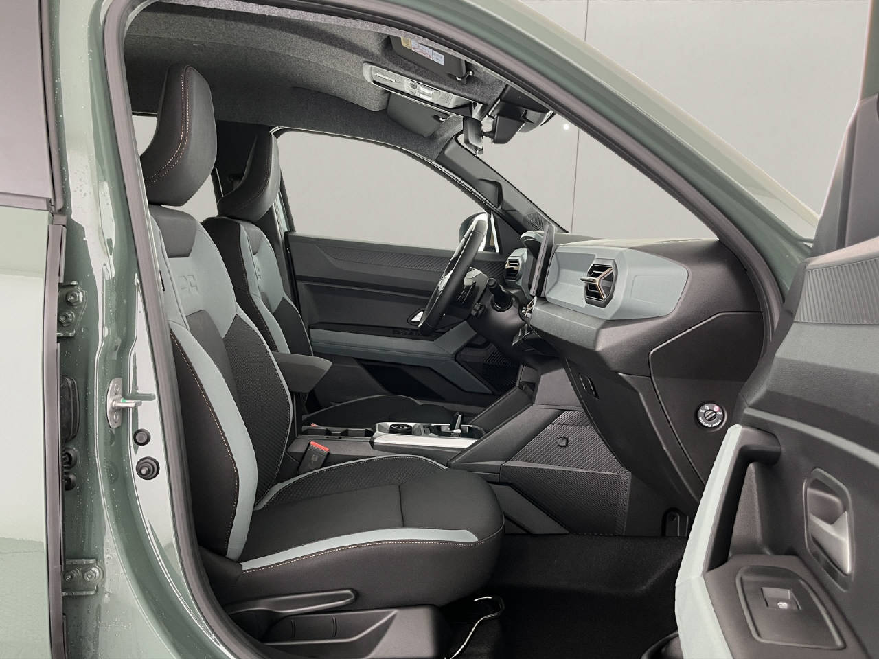 DACIA Duster 1.2 Hybrid Extreme 4WD-image-15