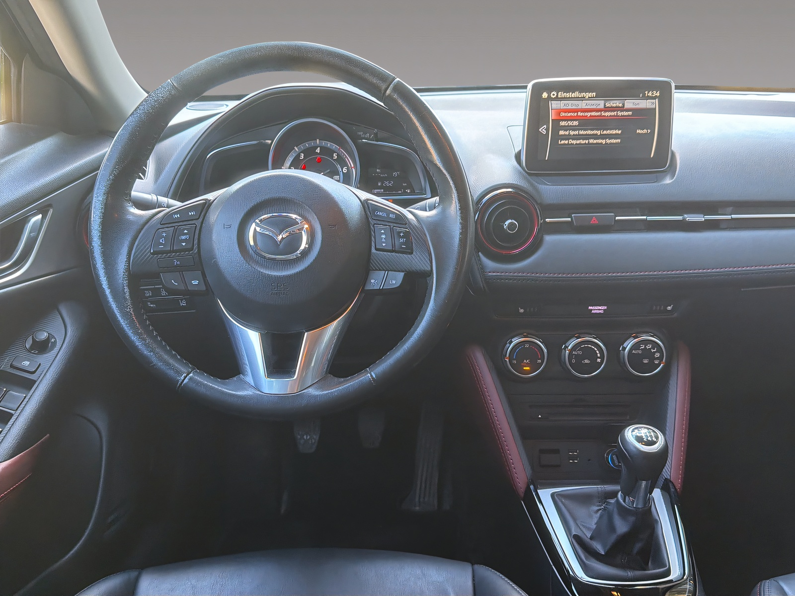 MAZDA CX-3 1.5 D Revolution AWD-image-8