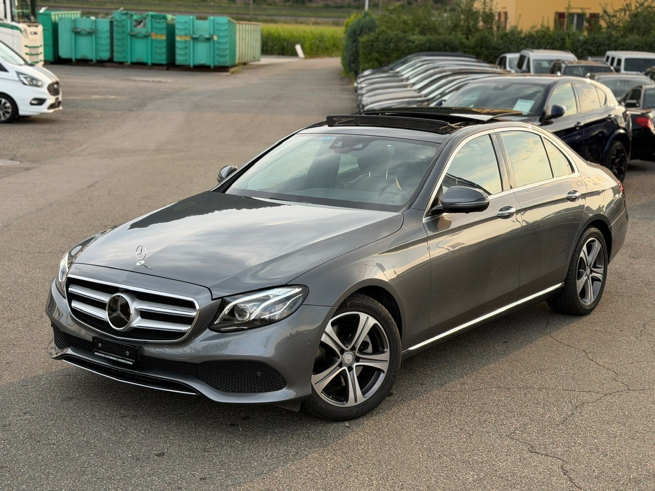 MERCEDES-BENZ E 200 Avantgarde 4Matic 9G-Tronic-image-12