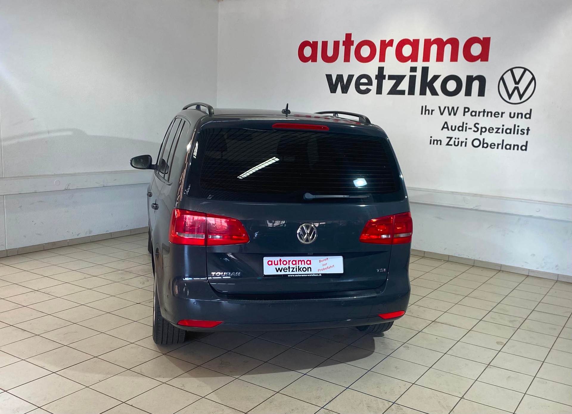 VW Touran 1.4 TSI Trendline-showroom-element-3