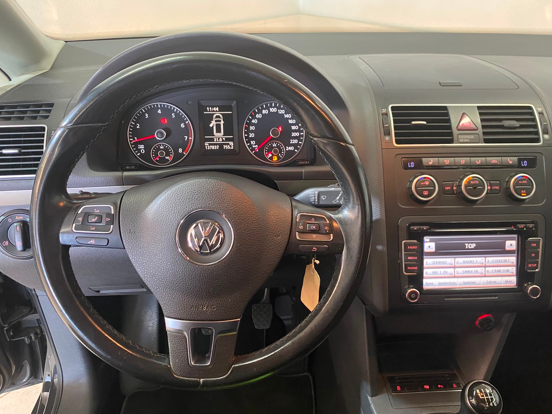 VW Touran 1.4 TSI Trendline-image-9