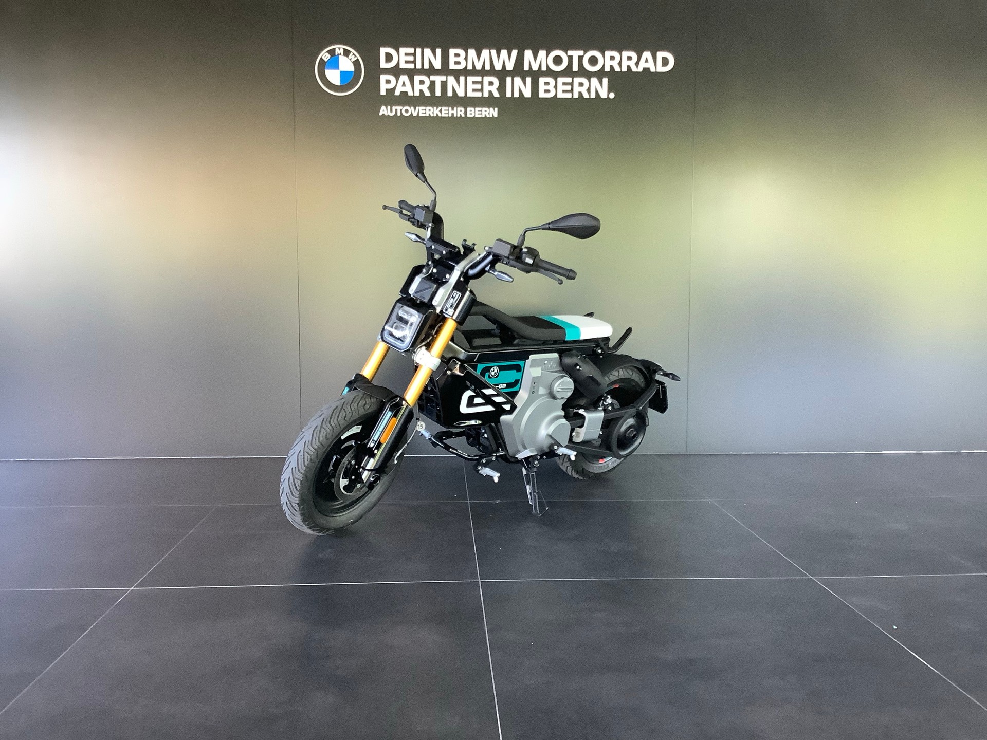 BMW CE 02 Highline - mit 2.94% Leasing ab 97.-/Monat*-showroom-element-2