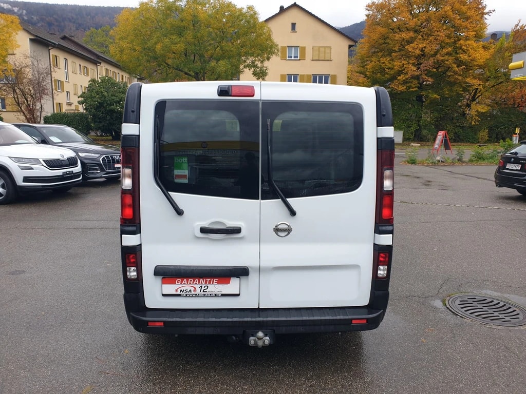 NISSAN NV300 dCi 125 2.9 L2H1 Comfort **L2 H1 **3-Plätzer ** RF-Kamera ** Anh-Kupplung ** Werkstatt-Einrichtung ** Frisch Ab MFK-image-4