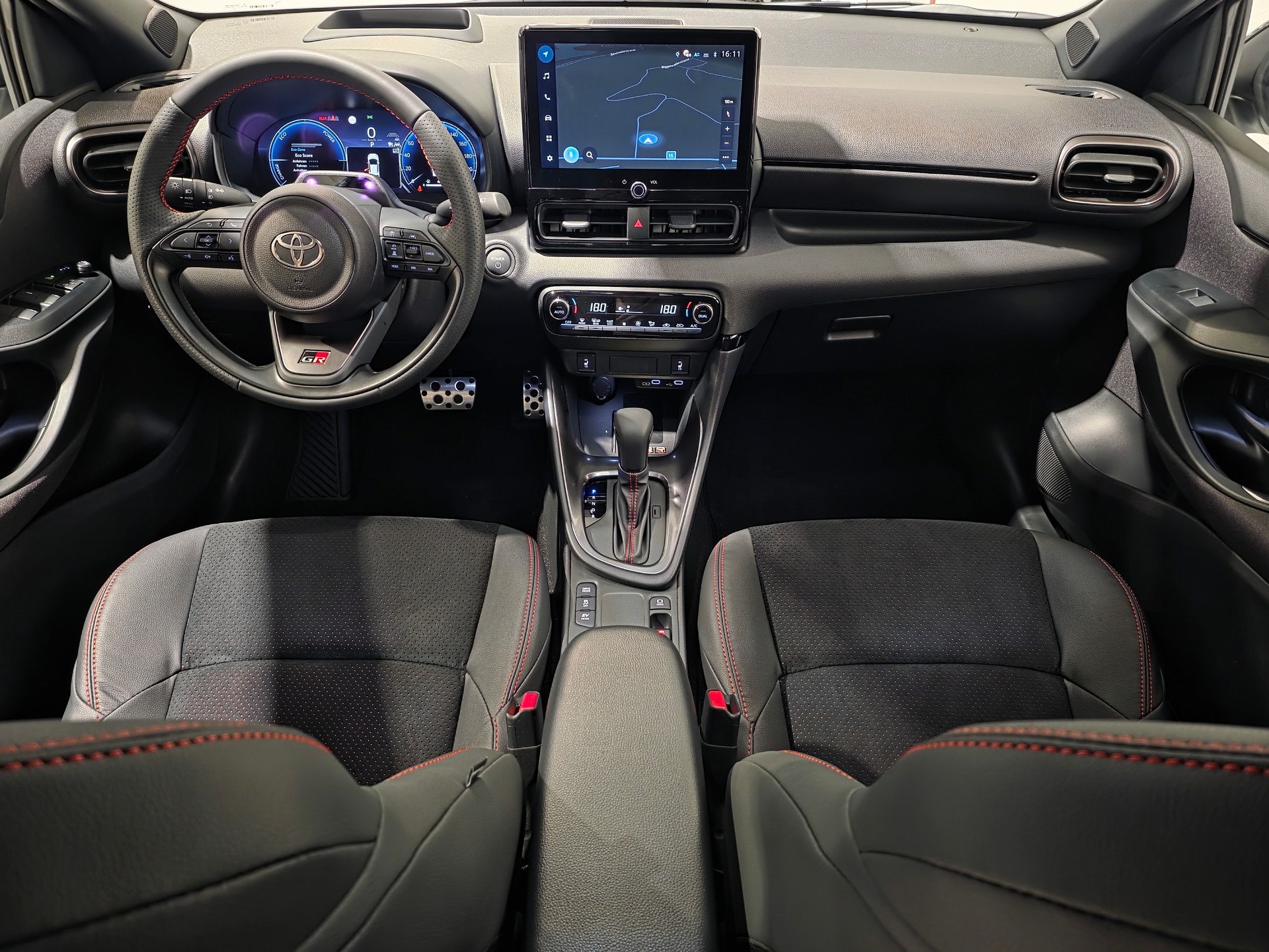 TOYOTA Yaris 1.5 GR Sport e-CVT-image-5