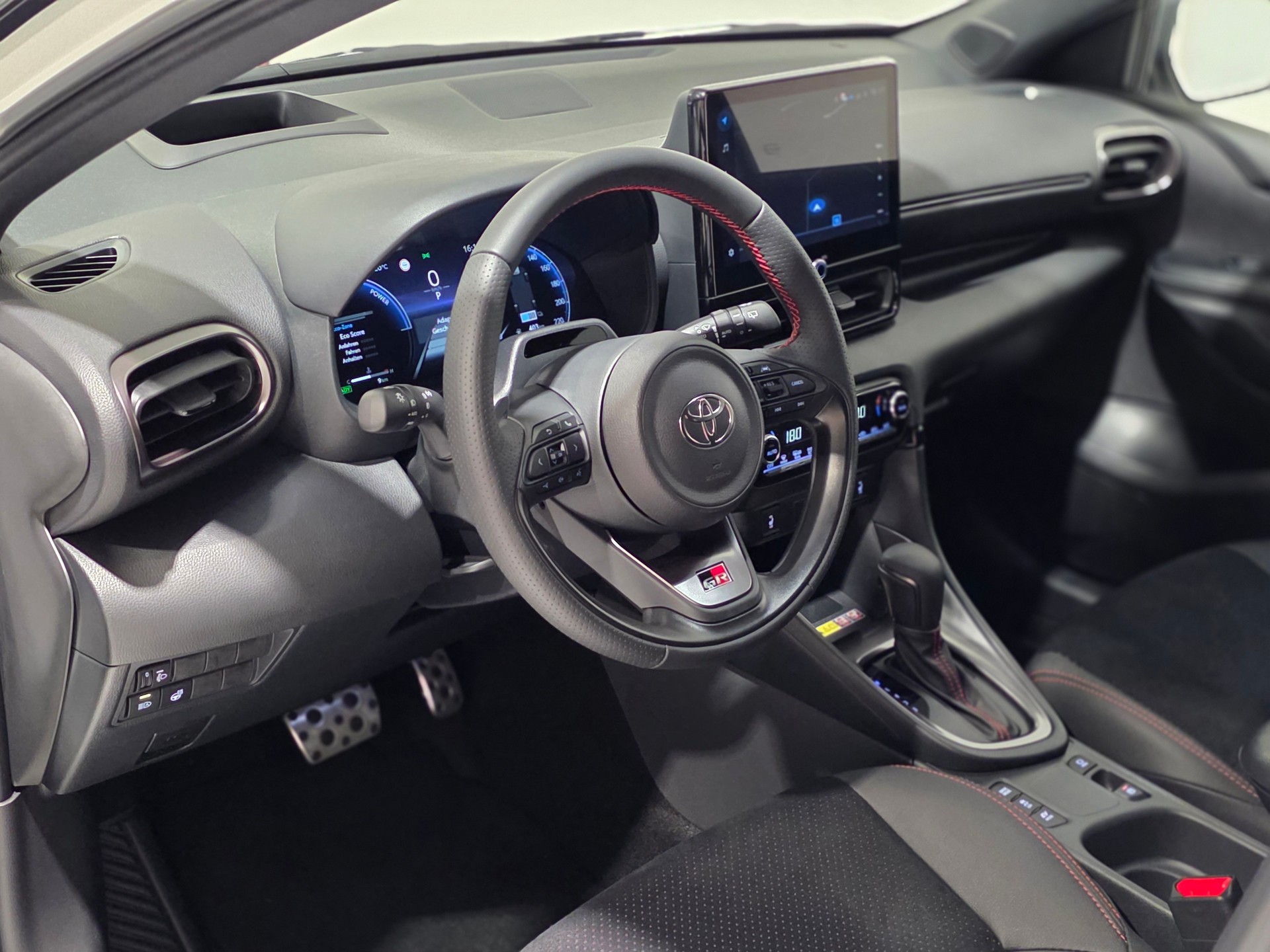 TOYOTA Yaris 1.5 GR Sport e-CVT-image-7