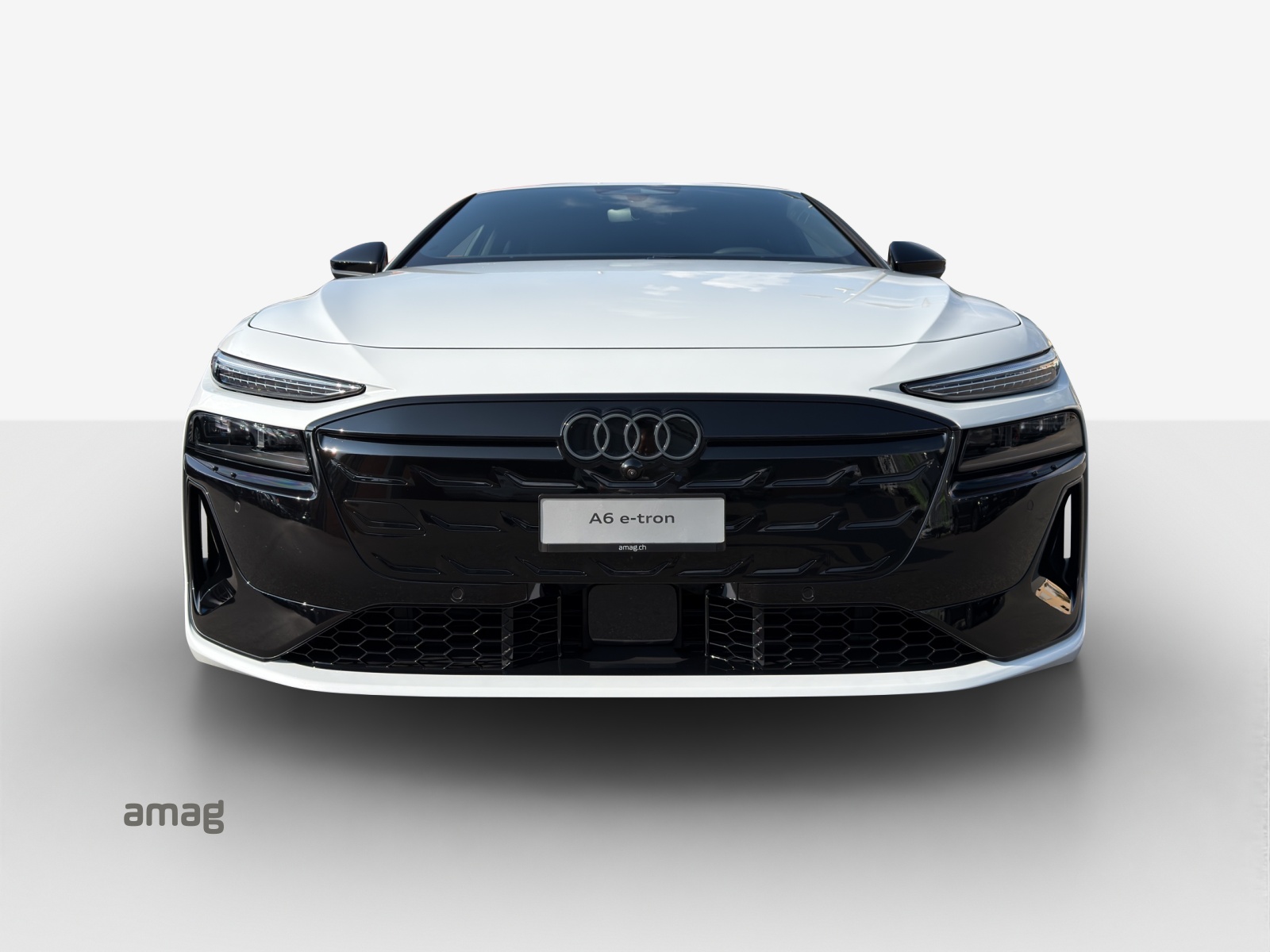 AUDI A6 Avant e-tron quattro-image-6