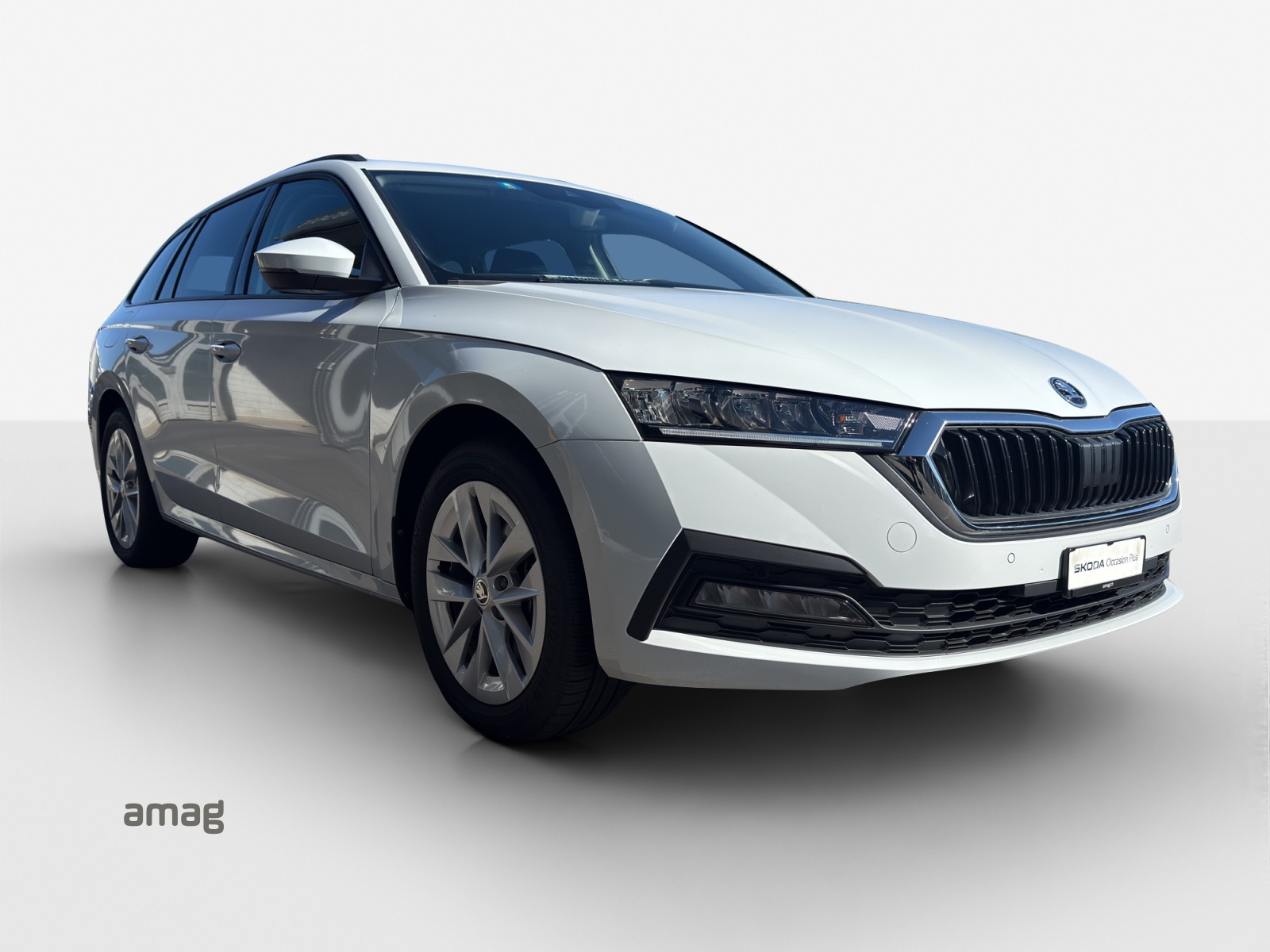 SKODA Octavia Combi 2.0 TSI Ambition DSG 4x4-image-5