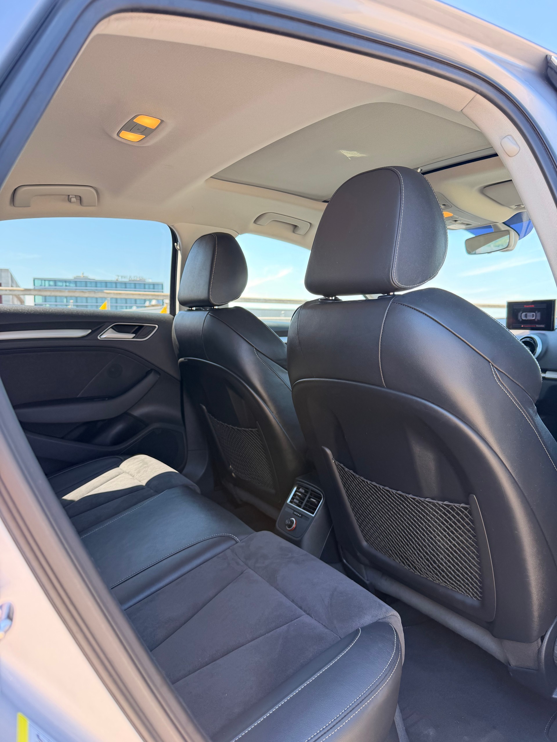 AUDI S3 Limousine 2.0 TFSI quattro S-tronic ABT 360-image-11