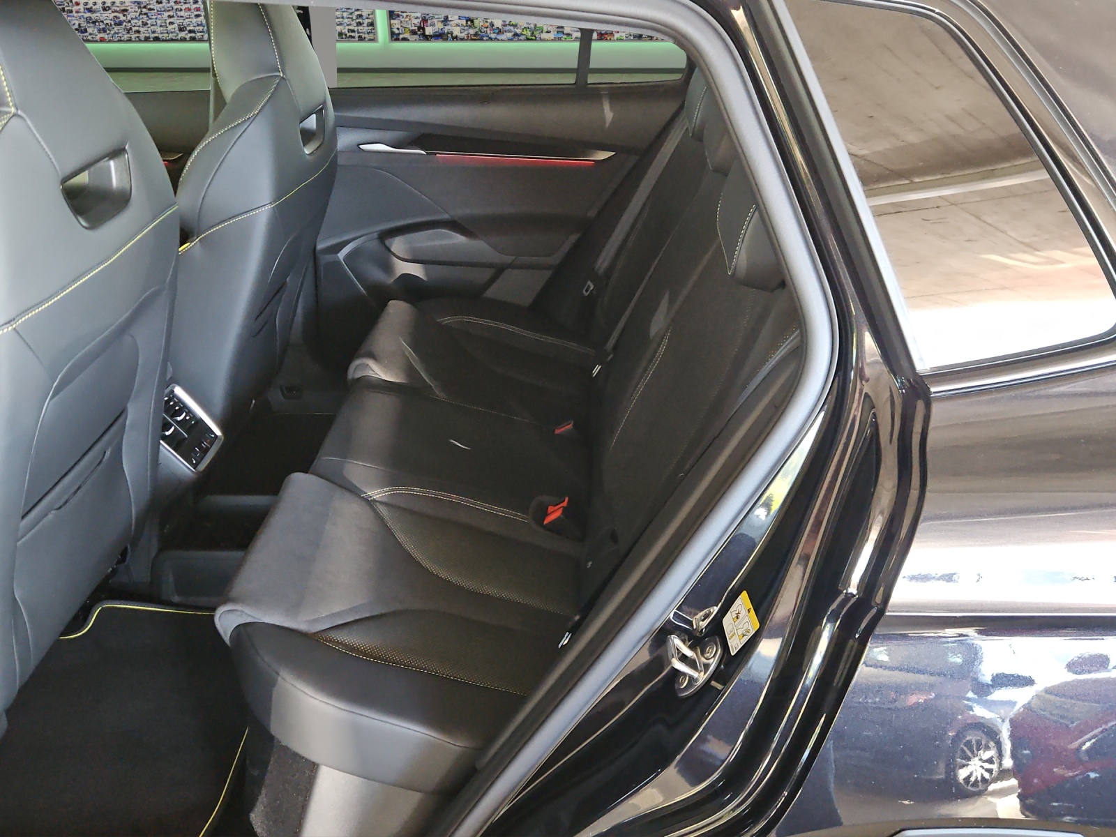 SKODA Elroq RS 4x4-image-9
