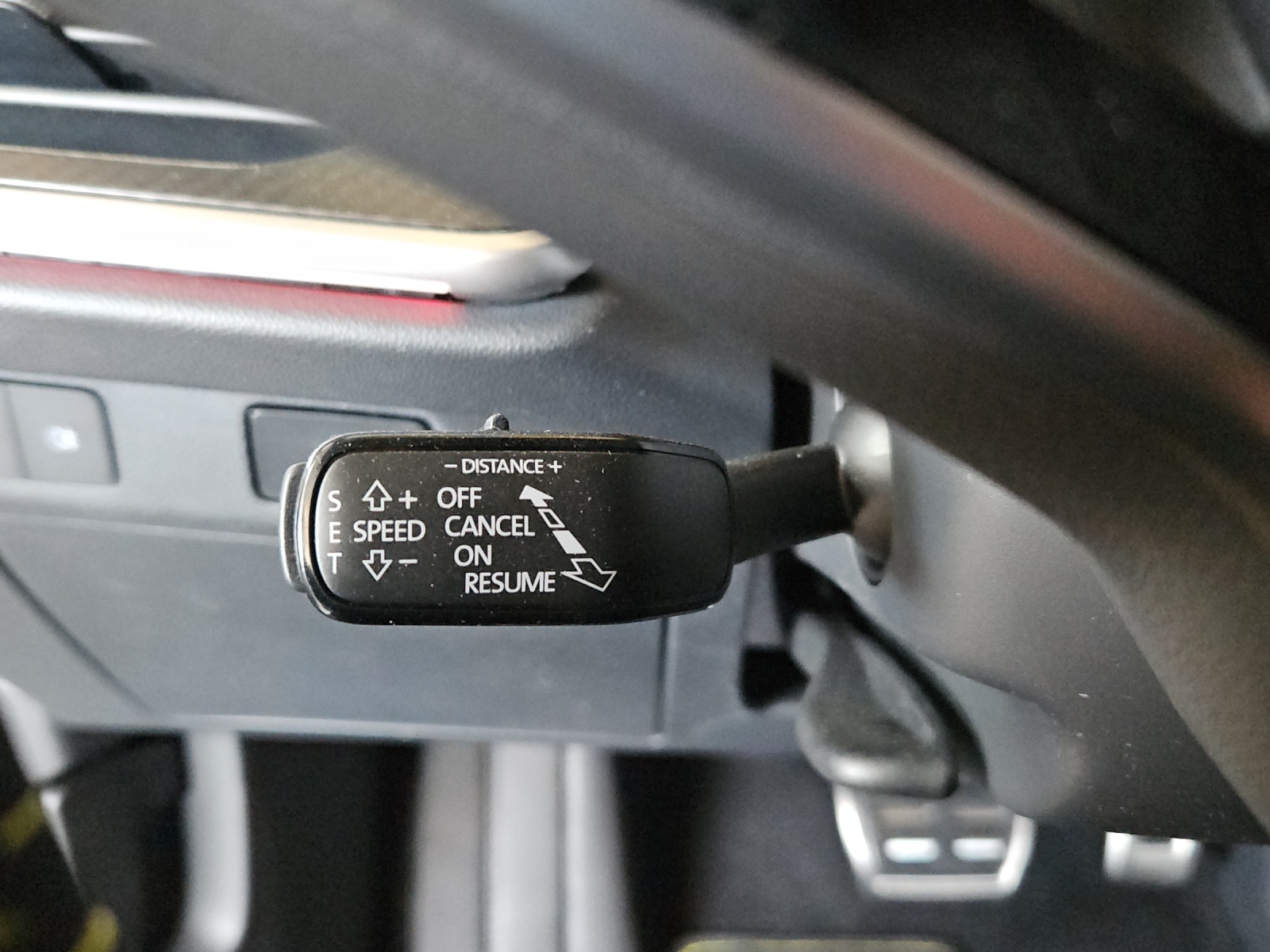 SKODA Elroq RS 4x4-image-12