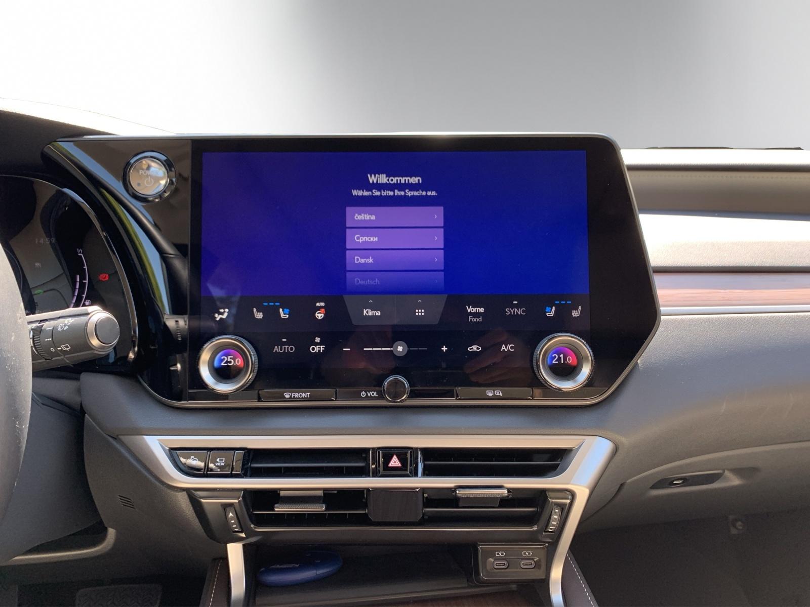 LEXUS RX 450h+ Excellence-image-12