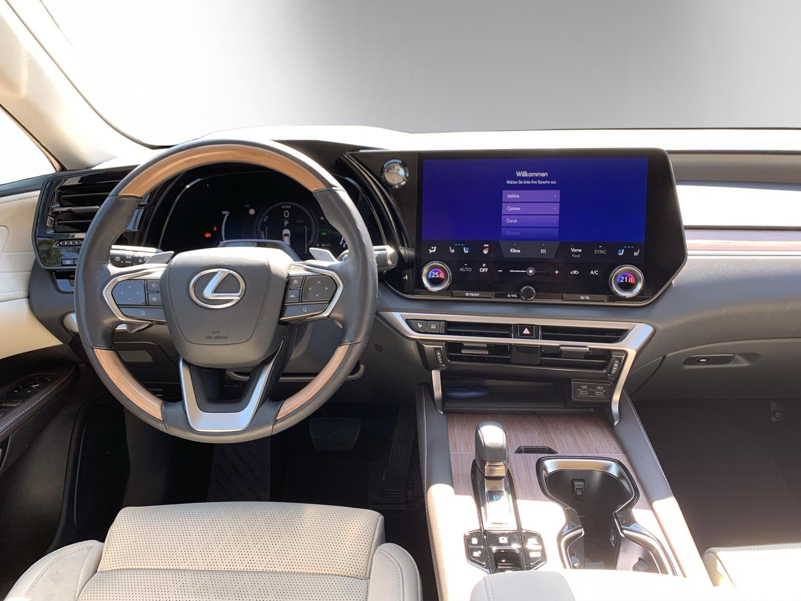 LEXUS RX 450h+ Excellence-image-10