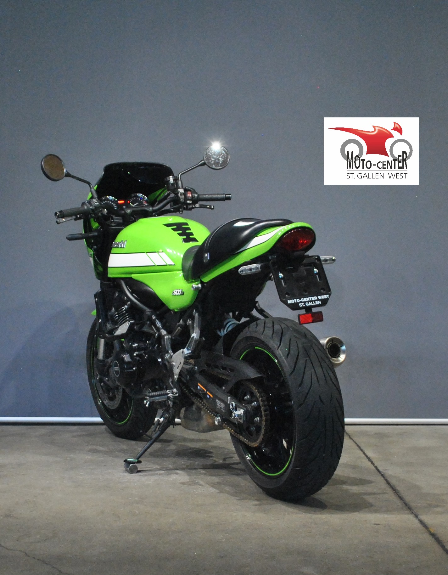KAWASAKI Z 900 RS Cafe-showroom-element-3
