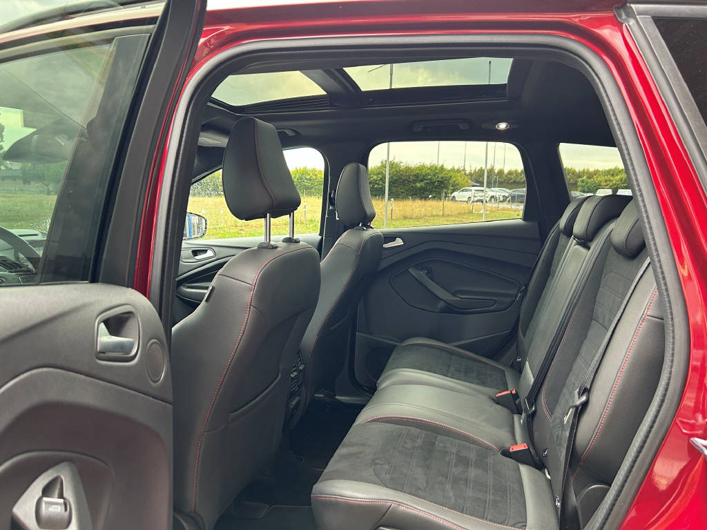FORD Kuga 2.0 TDCi 180 ST-Line FPS 4x4-image-14