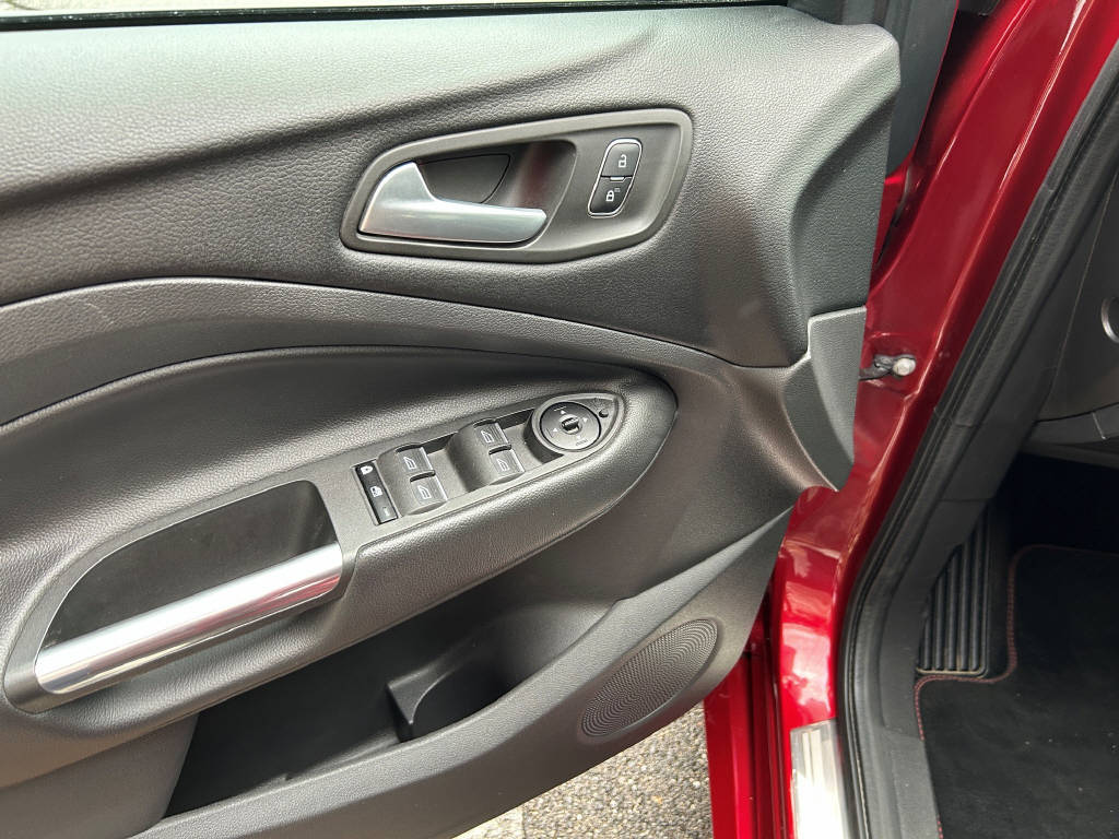 FORD Kuga 2.0 TDCi 180 ST-Line FPS 4x4-image-13