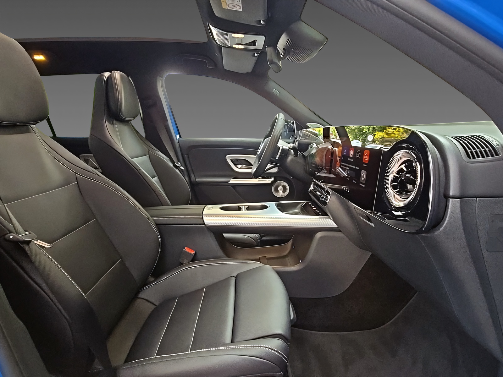 MERCEDES-BENZ GLB 220 4Matic-image-12