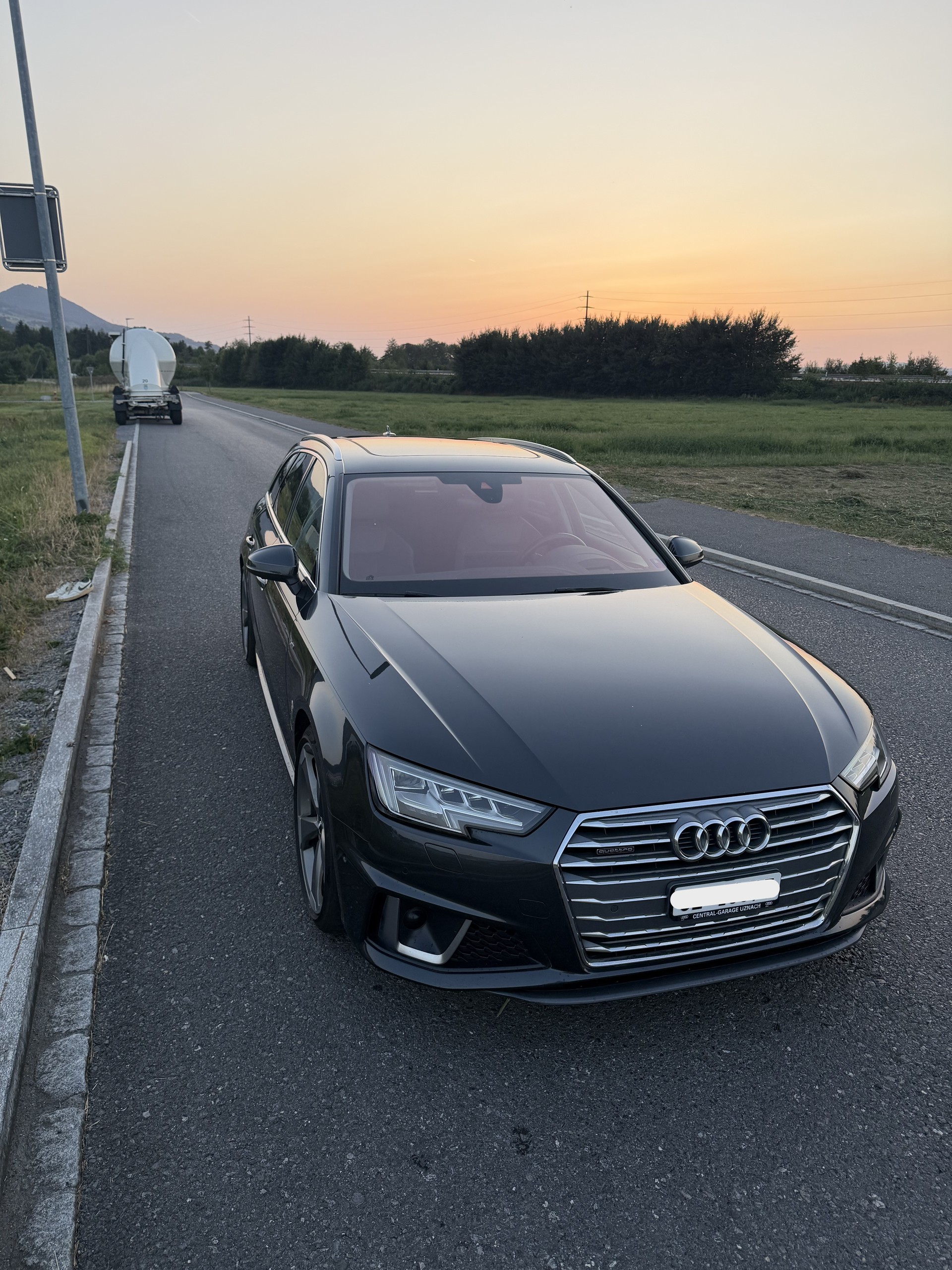 AUDI 2.0 40 TDI Sport quattro S-Tronic-image-0