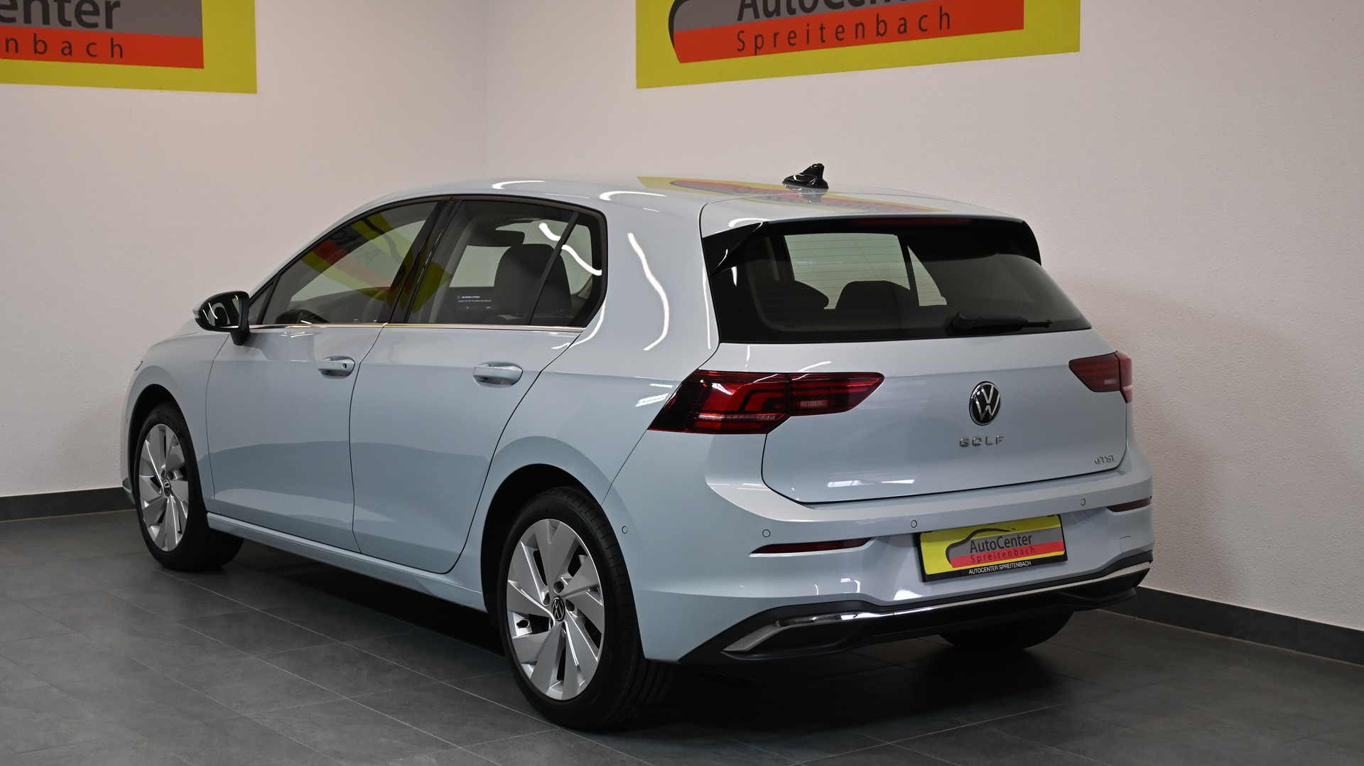 VW Golf 1.5 e TSI mHEV Style DSG-image-12