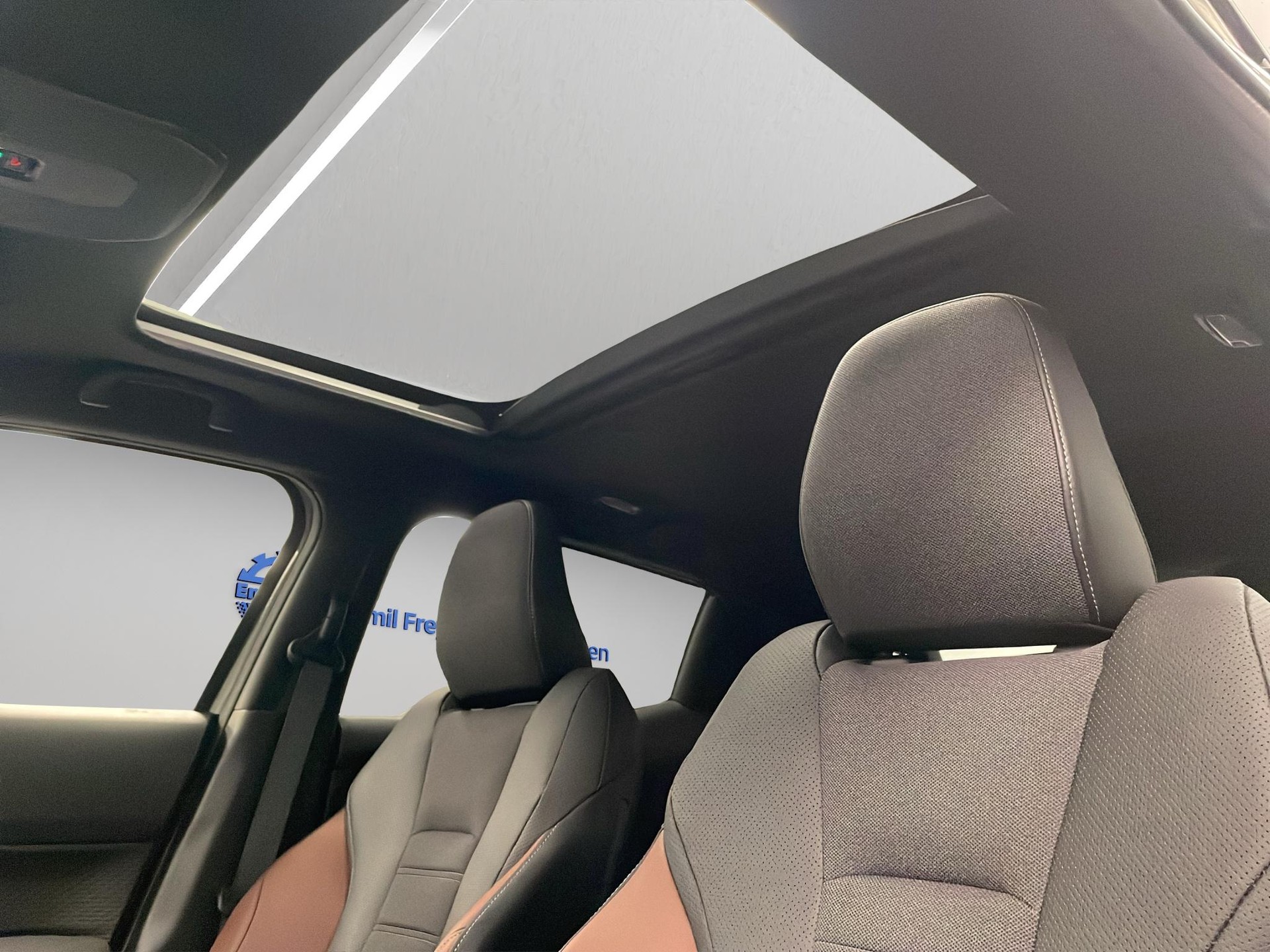 SUZUKI e Vitara Compact Top-image-11