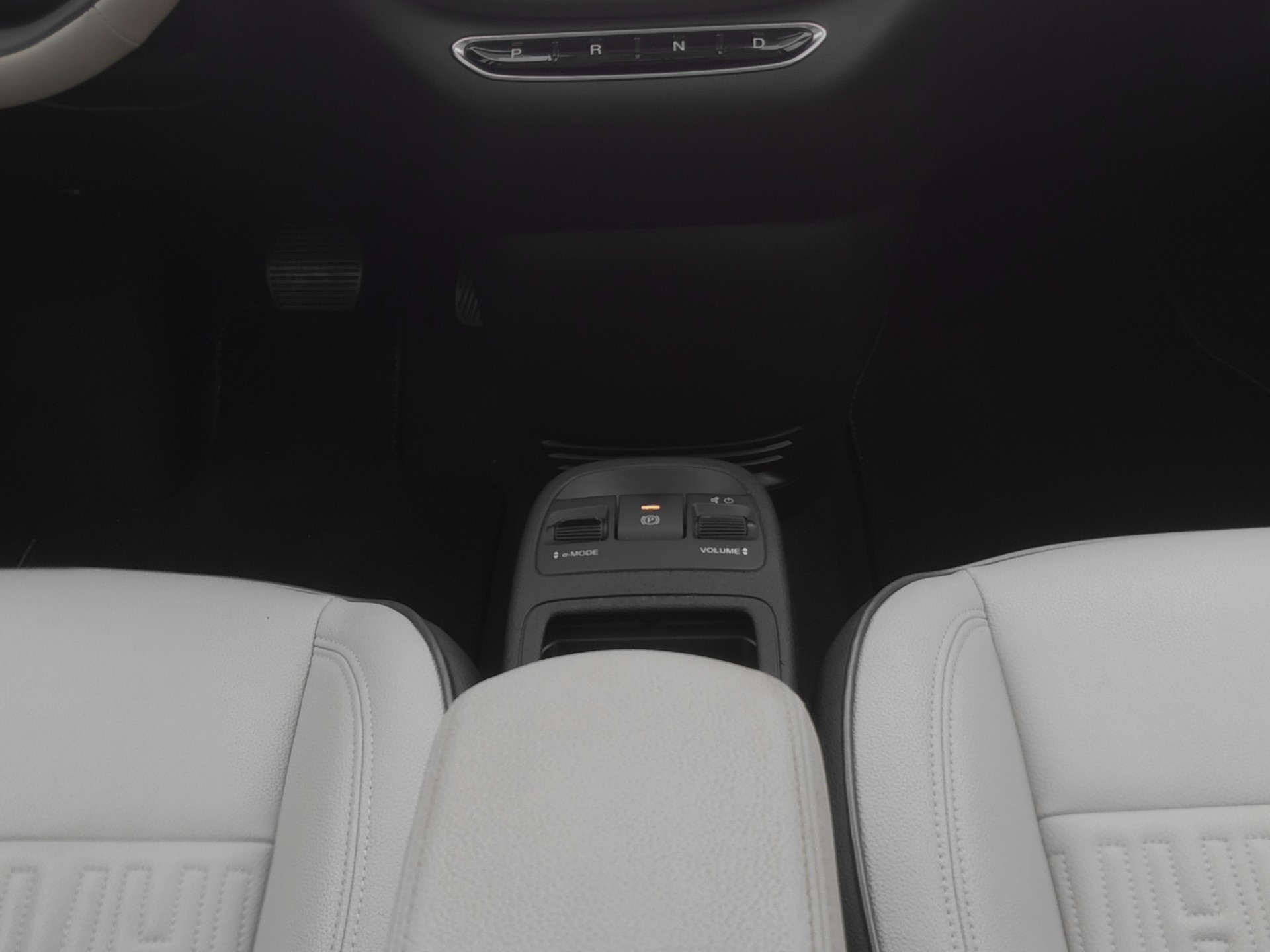 FIAT 500 electric 87 kW La Prima-image-9
