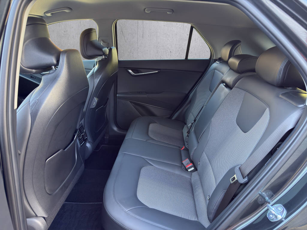 KIA Niro 1.6 GDi Hybrid Power Edition-image-13
