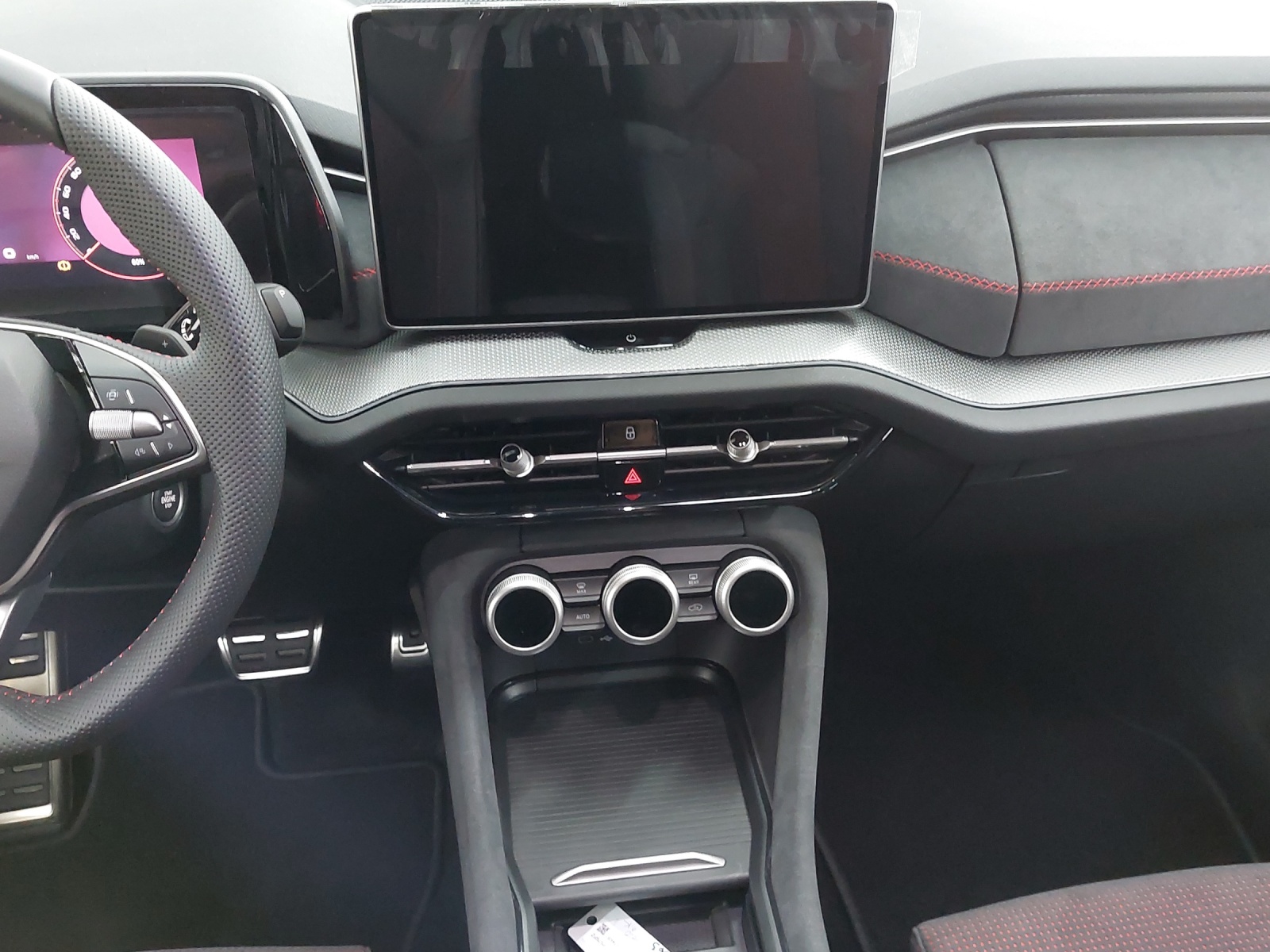 SKODA Kodiaq 2.0 TSI RS 4x4-image-10