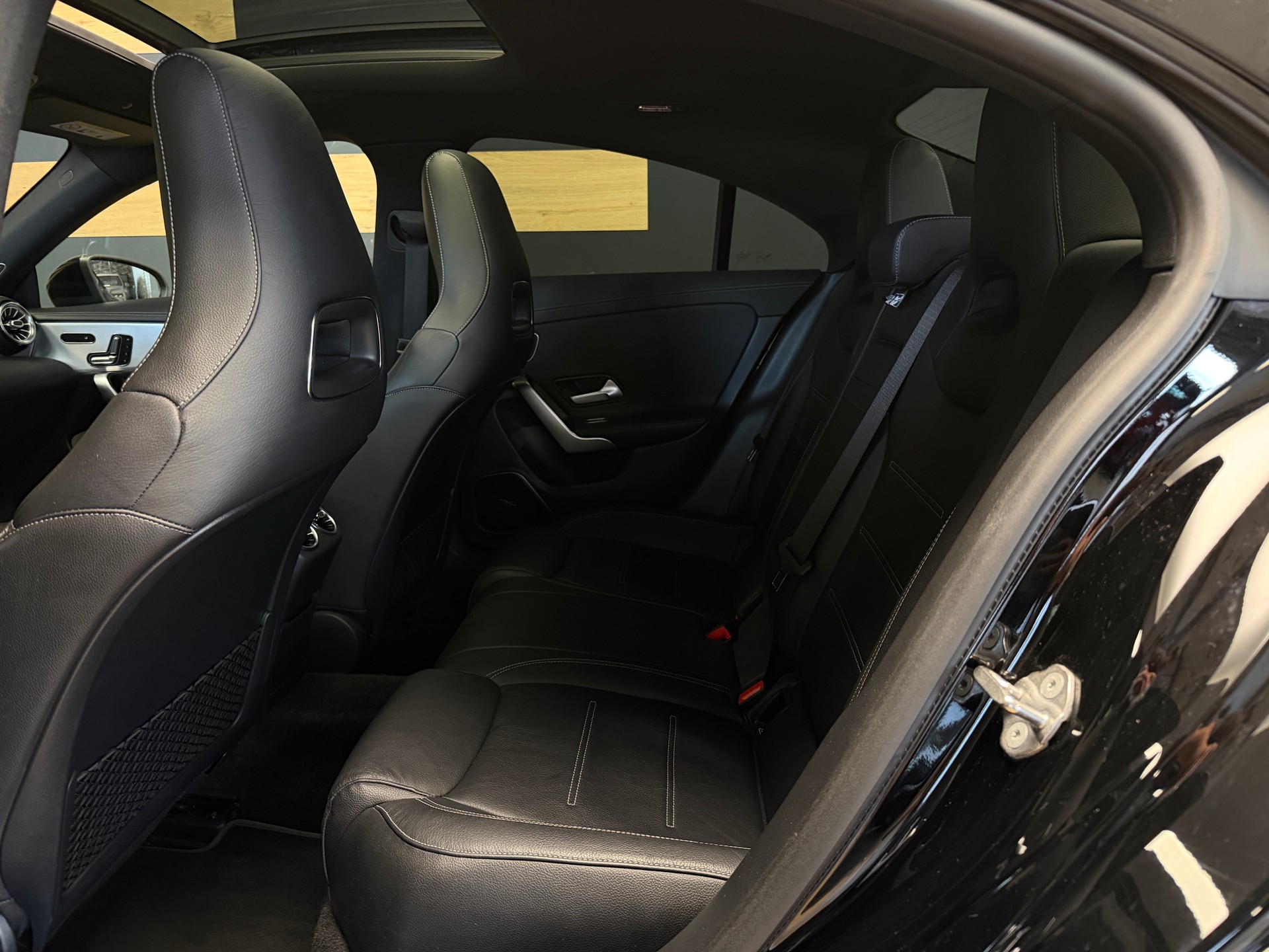 MERCEDES-BENZ CLA 35 AMG 4Matic 7G-DCT-image-22
