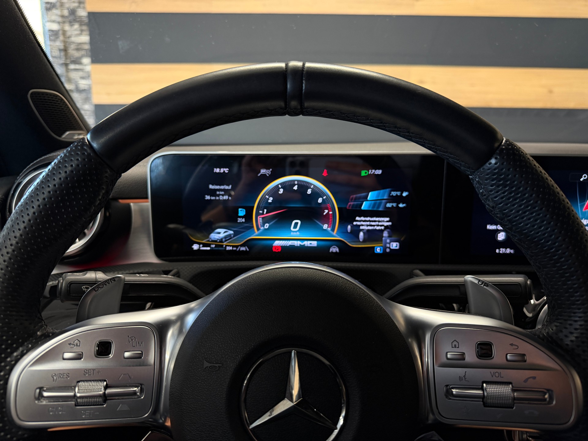 MERCEDES-BENZ CLA 35 AMG 4Matic 7G-DCT-image-8
