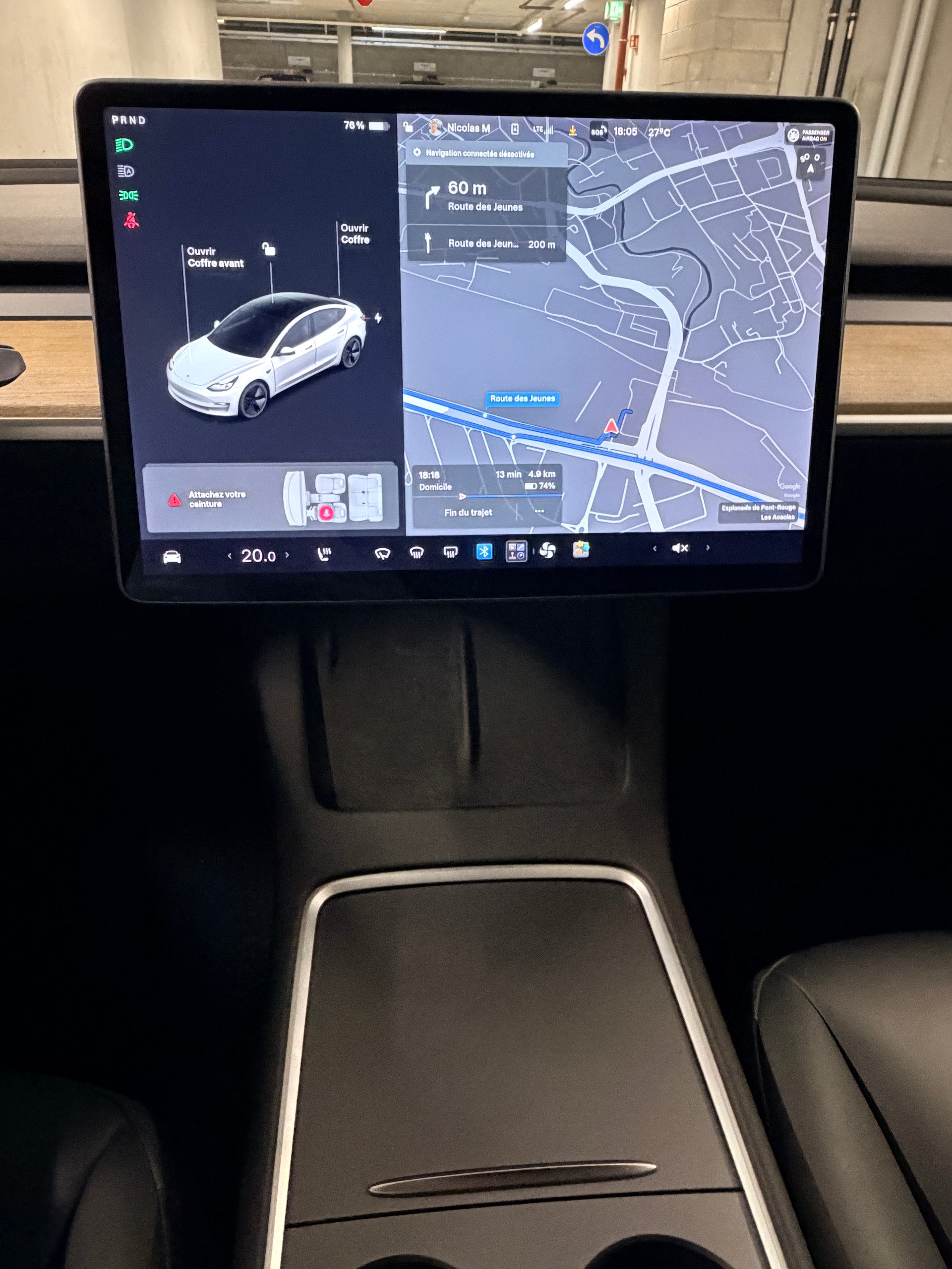 TESLA Model 3-image-10