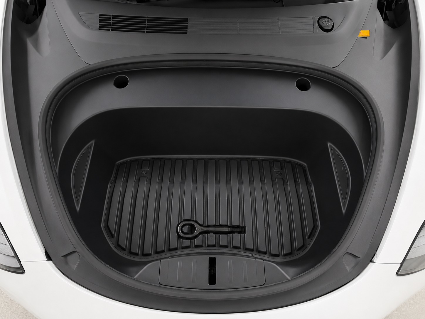TESLA Model 3-image-20