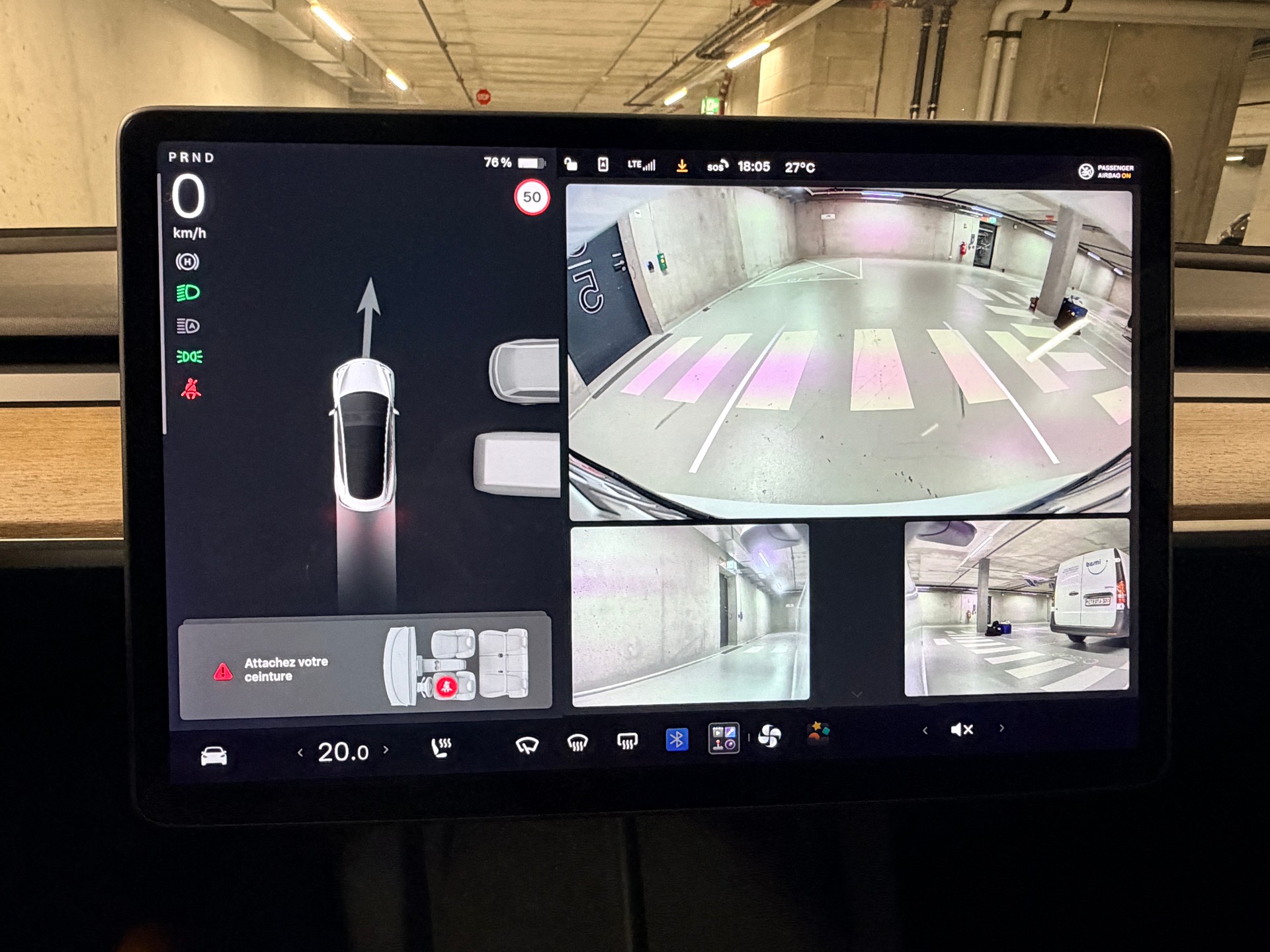 TESLA Model 3-image-11