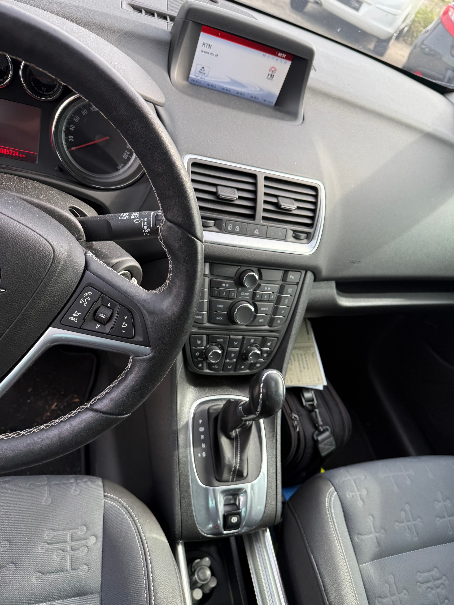 OPEL Meriva 1.4 Turbo Cosmo Automatic-image-9