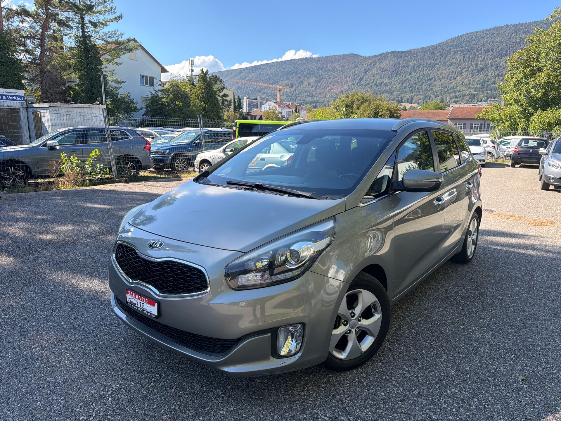 KIA Carens 1.7 CRDi Trend ** 07x Sitze ** Klima-auto ** MF-Lenkrad-Tempomat ** PDC H ** Ab MFK 09.05.2025-image-0