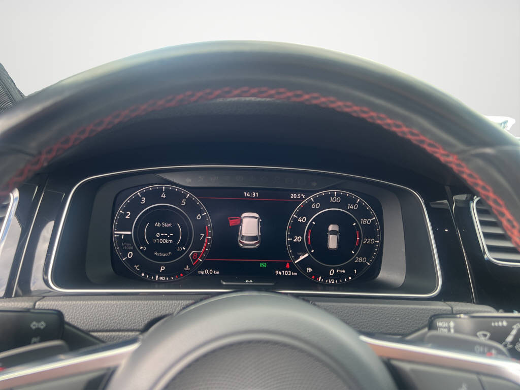 VW Golf VII 2.0 TSI GTI Performance DSG-image-10