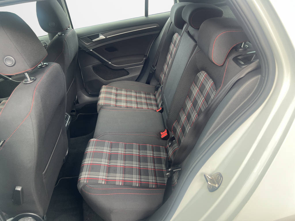 VW Golf VII 2.0 TSI GTI Performance DSG-image-14